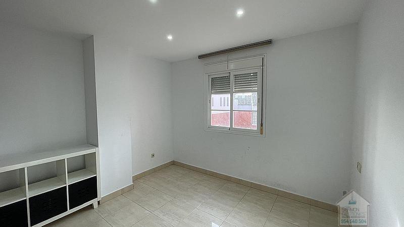 For sale of flat in Manilva