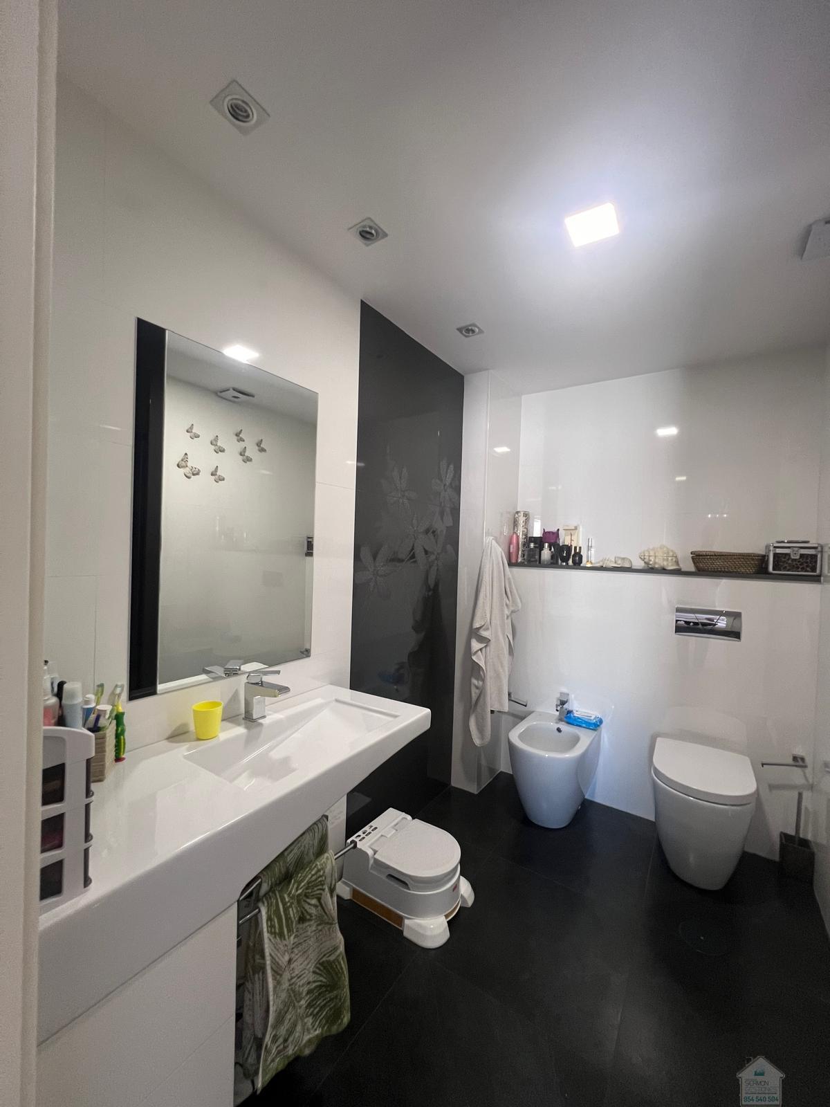 For sale of flat in Sevilla