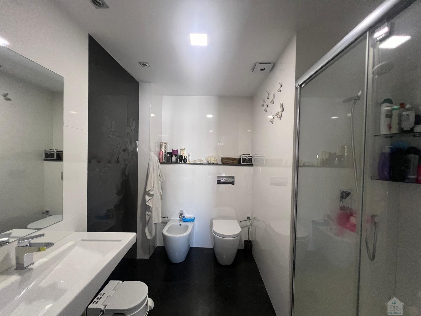For sale of flat in Sevilla