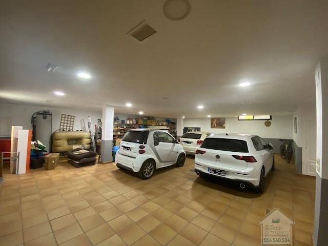 For sale of chalet in Dos Hermanas