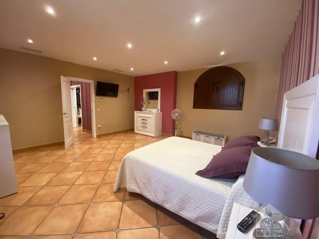 For sale of chalet in Dos Hermanas