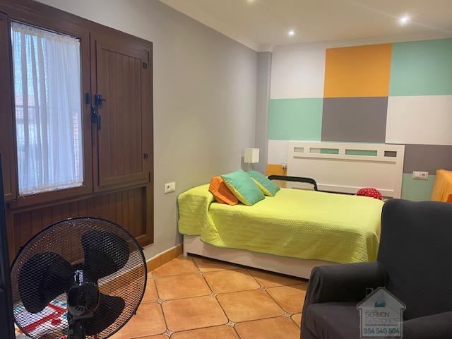 For sale of chalet in Dos Hermanas
