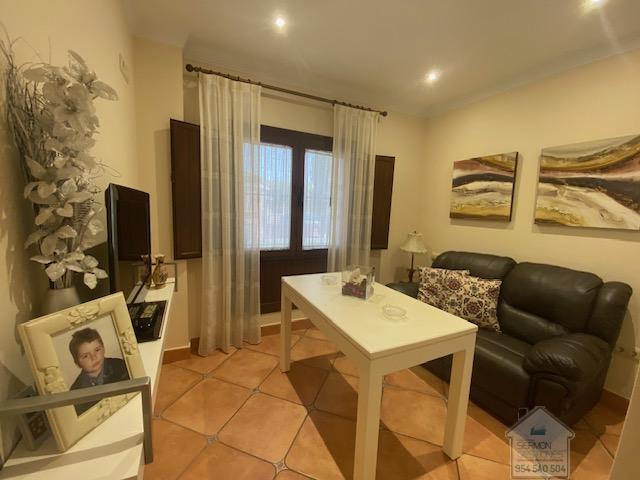For sale of chalet in Dos Hermanas