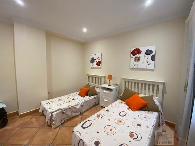 For sale of chalet in Dos Hermanas