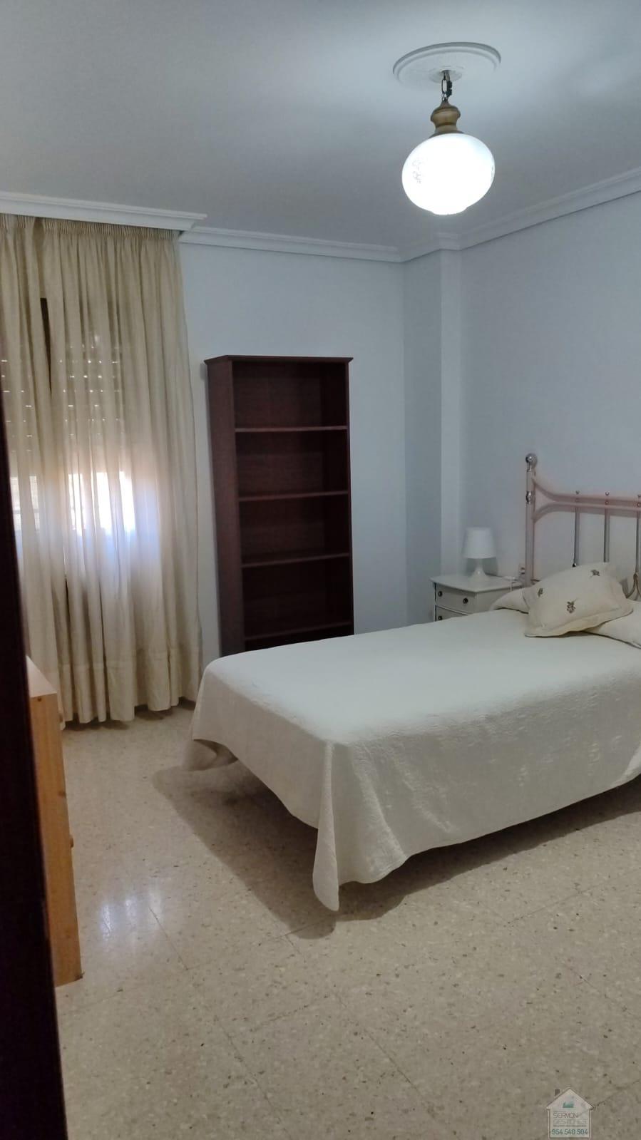 For rent of flat in Sevilla