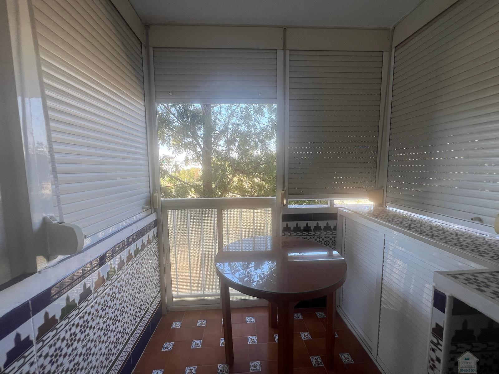 For rent of flat in Sevilla