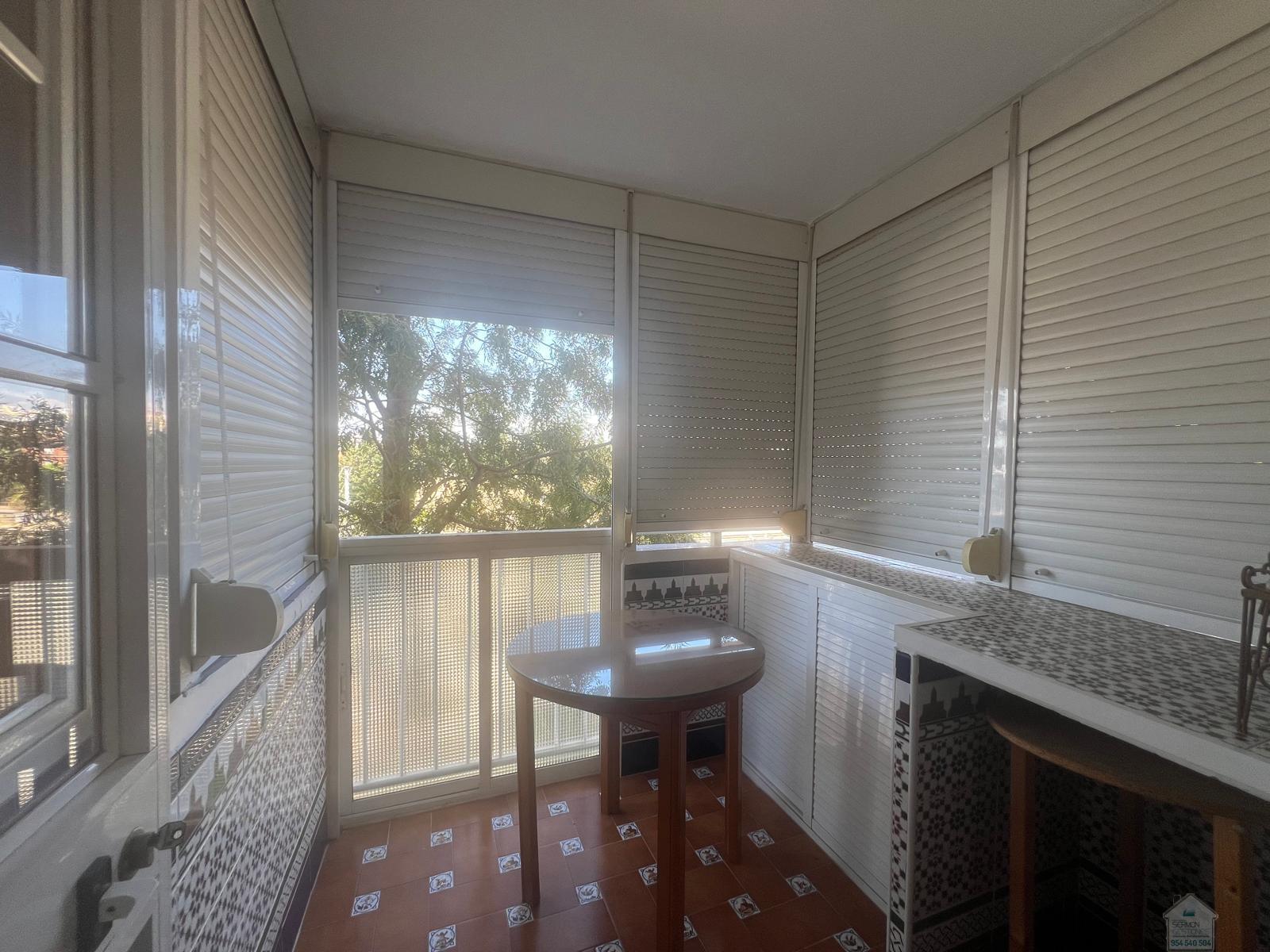 For rent of flat in Sevilla