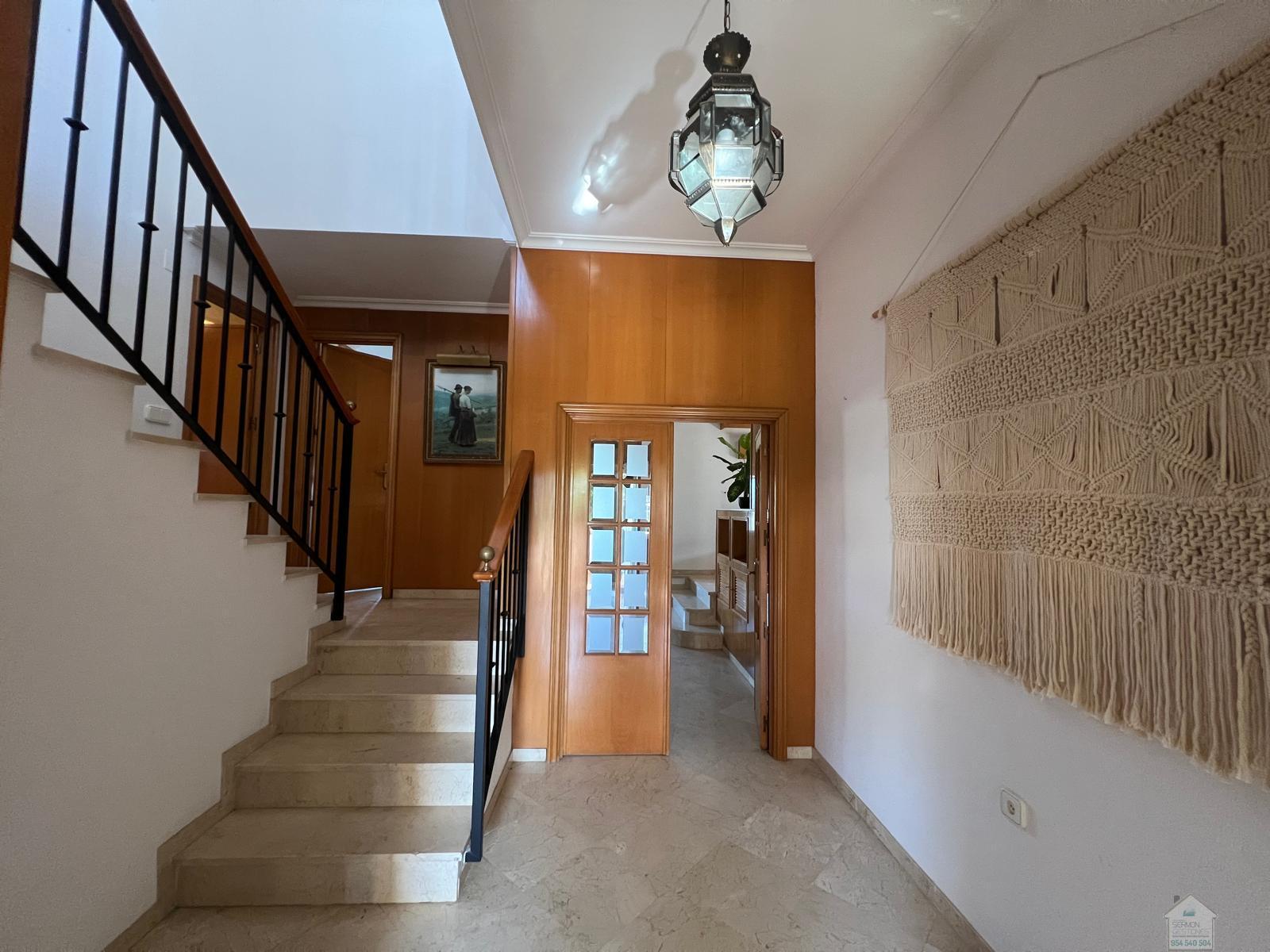 Venta de chalet en Dos Hermanas