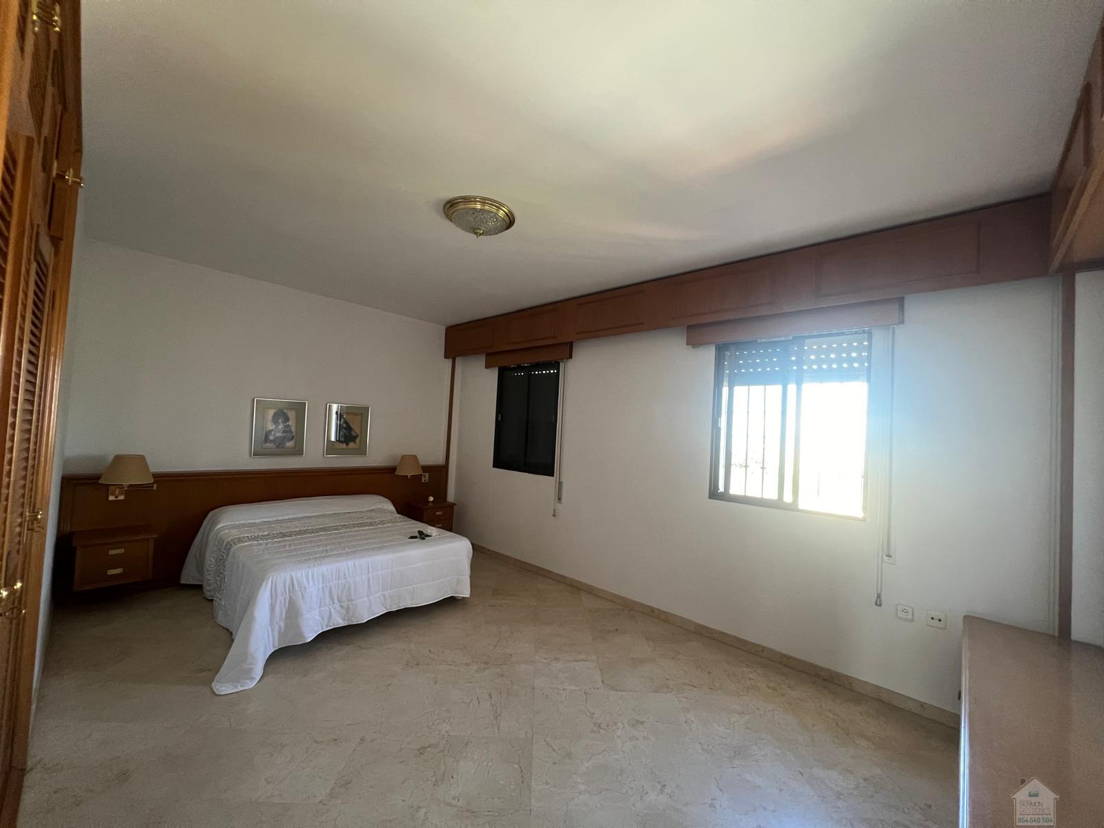 Venta de chalet en Dos Hermanas