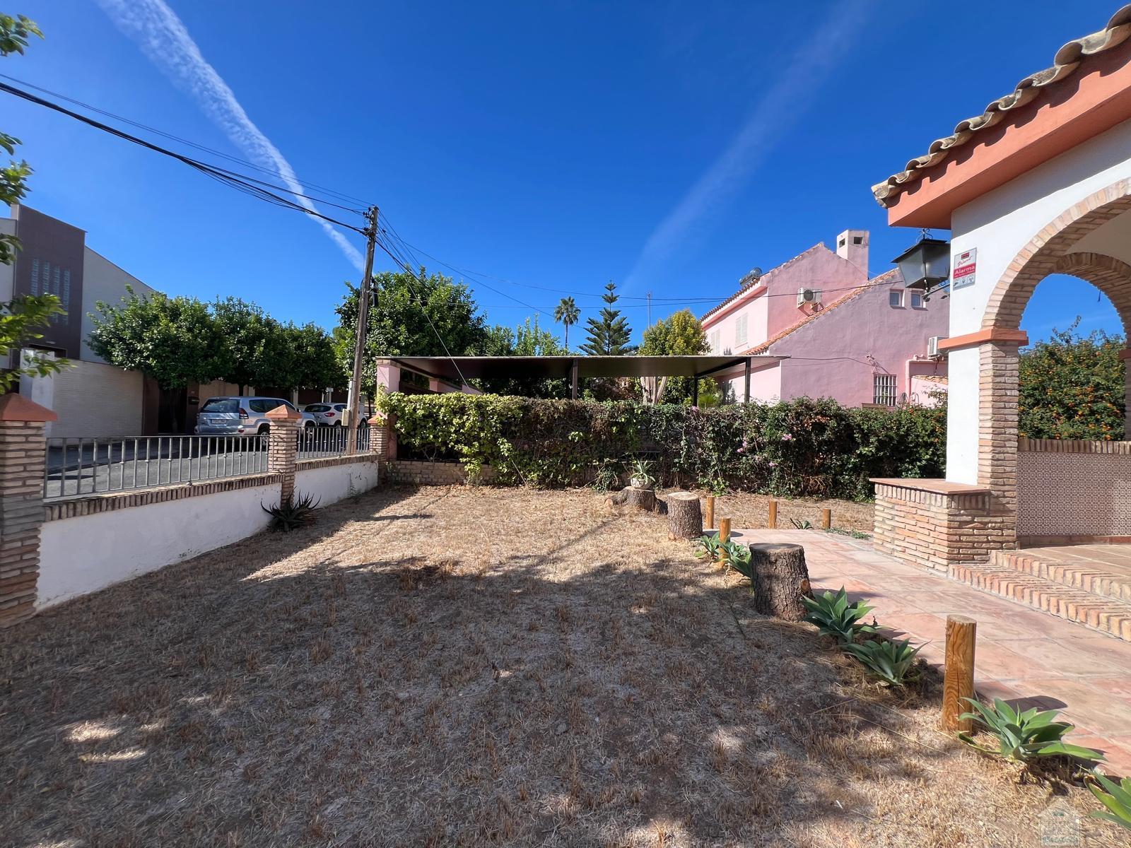 Venta de chalet en Dos Hermanas