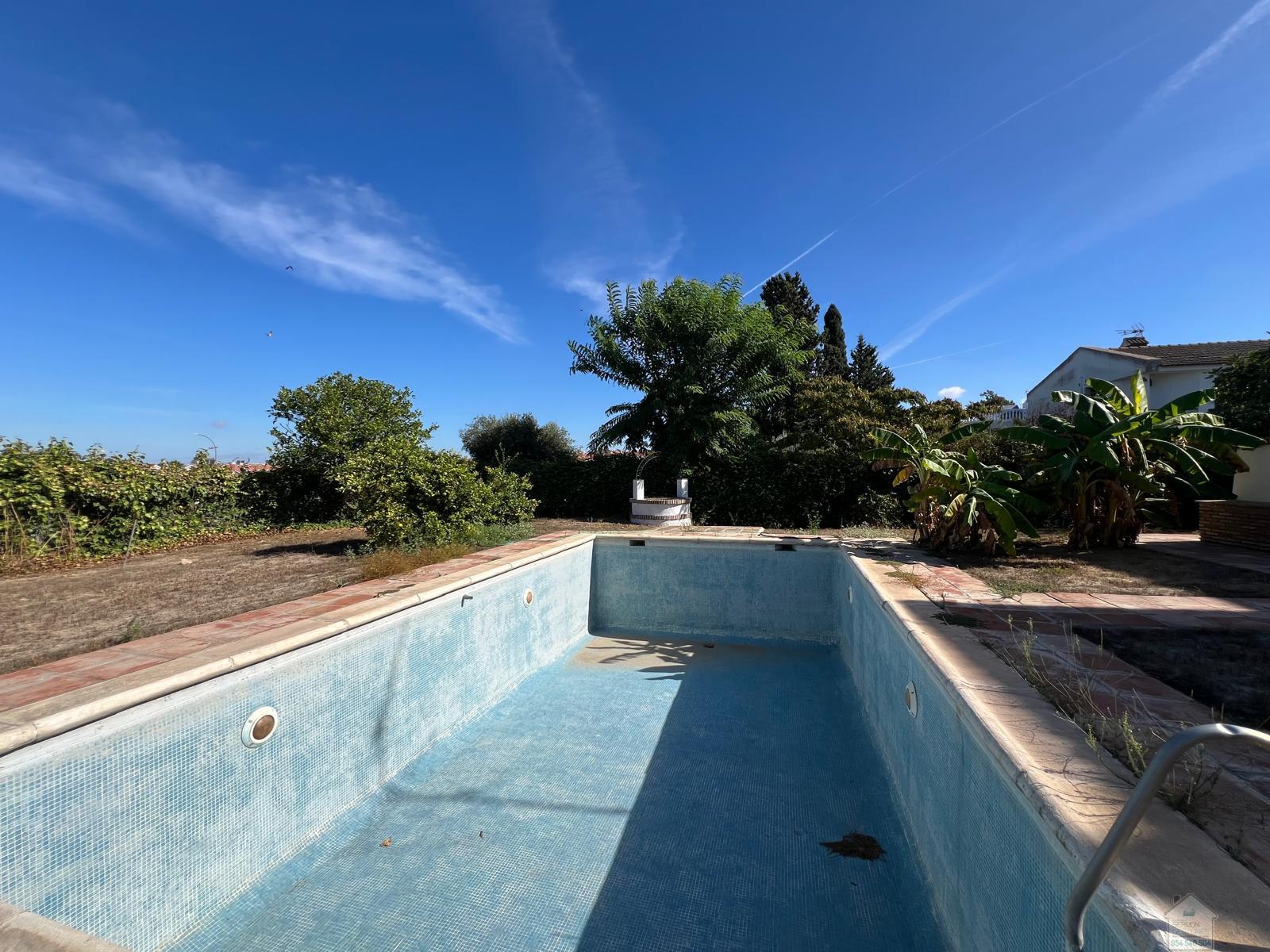 Venta de chalet en Dos Hermanas