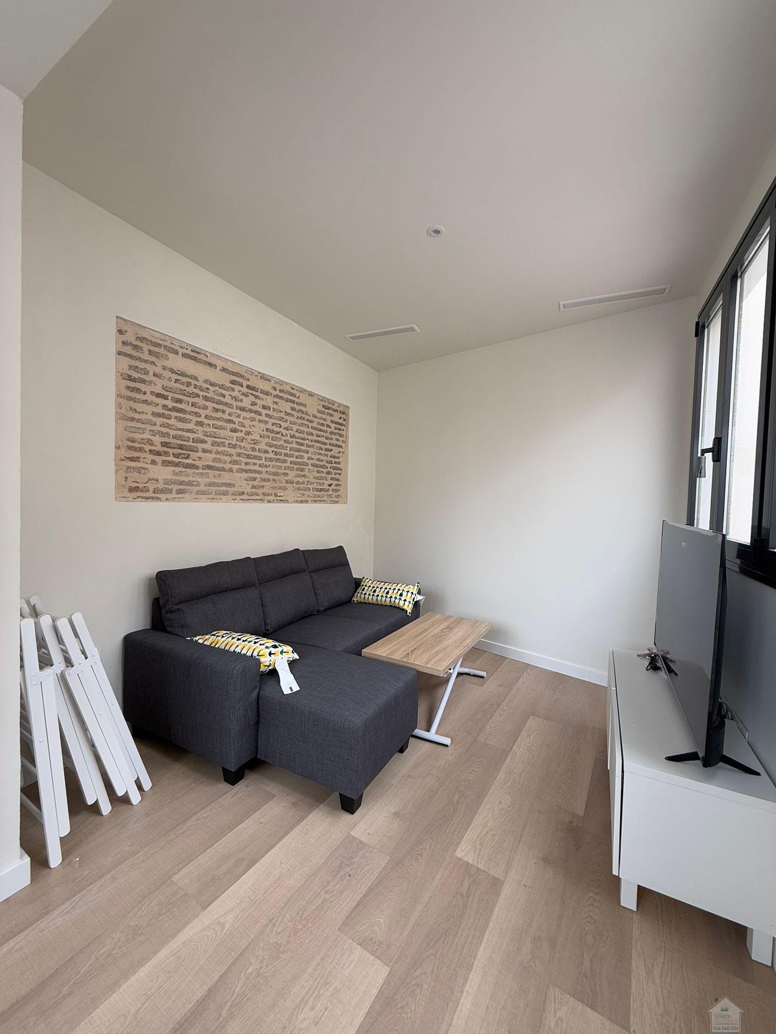 For rent of penthouse in Sevilla