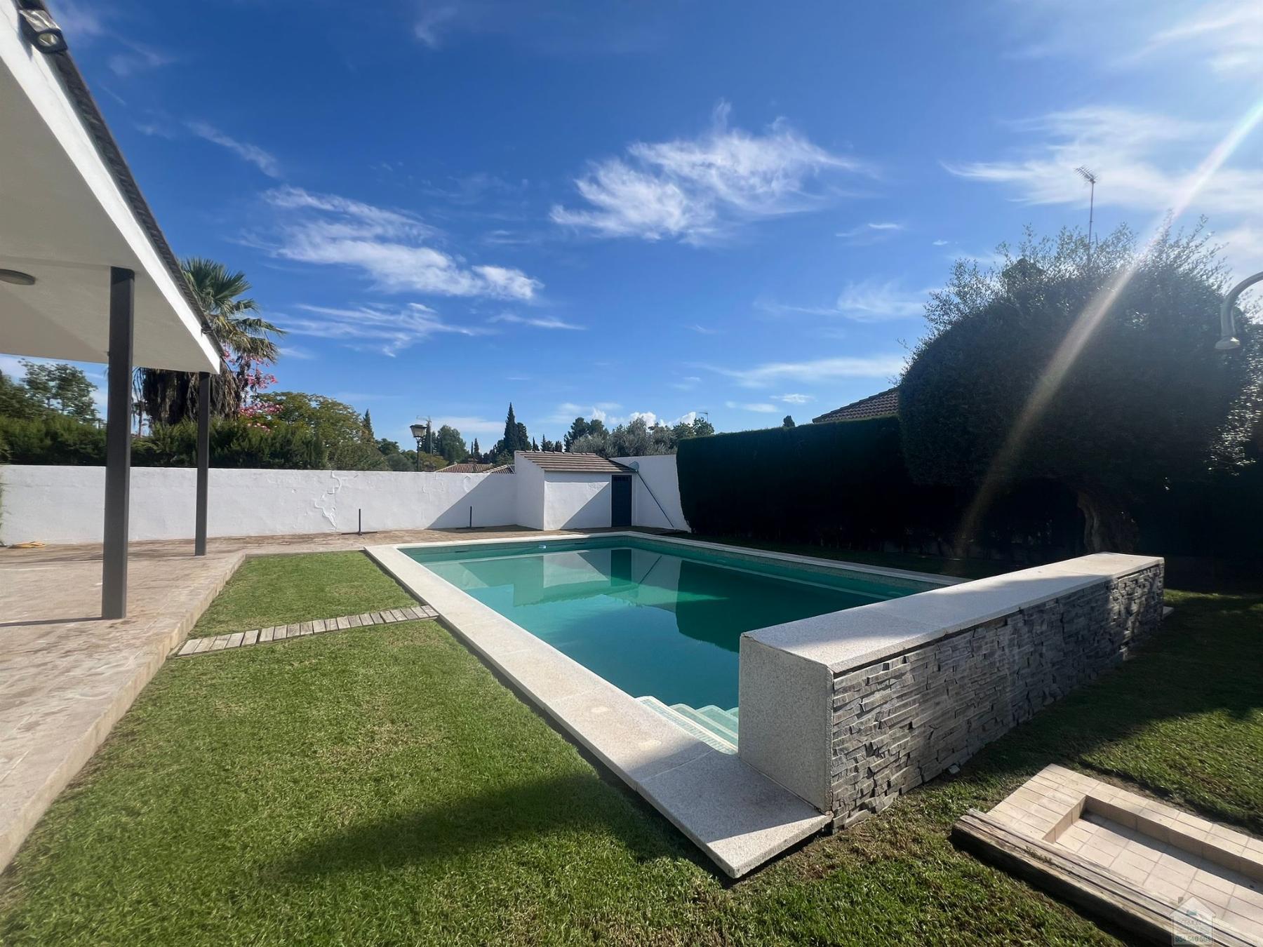 Alquiler de chalet en Mairena del Aljarafe