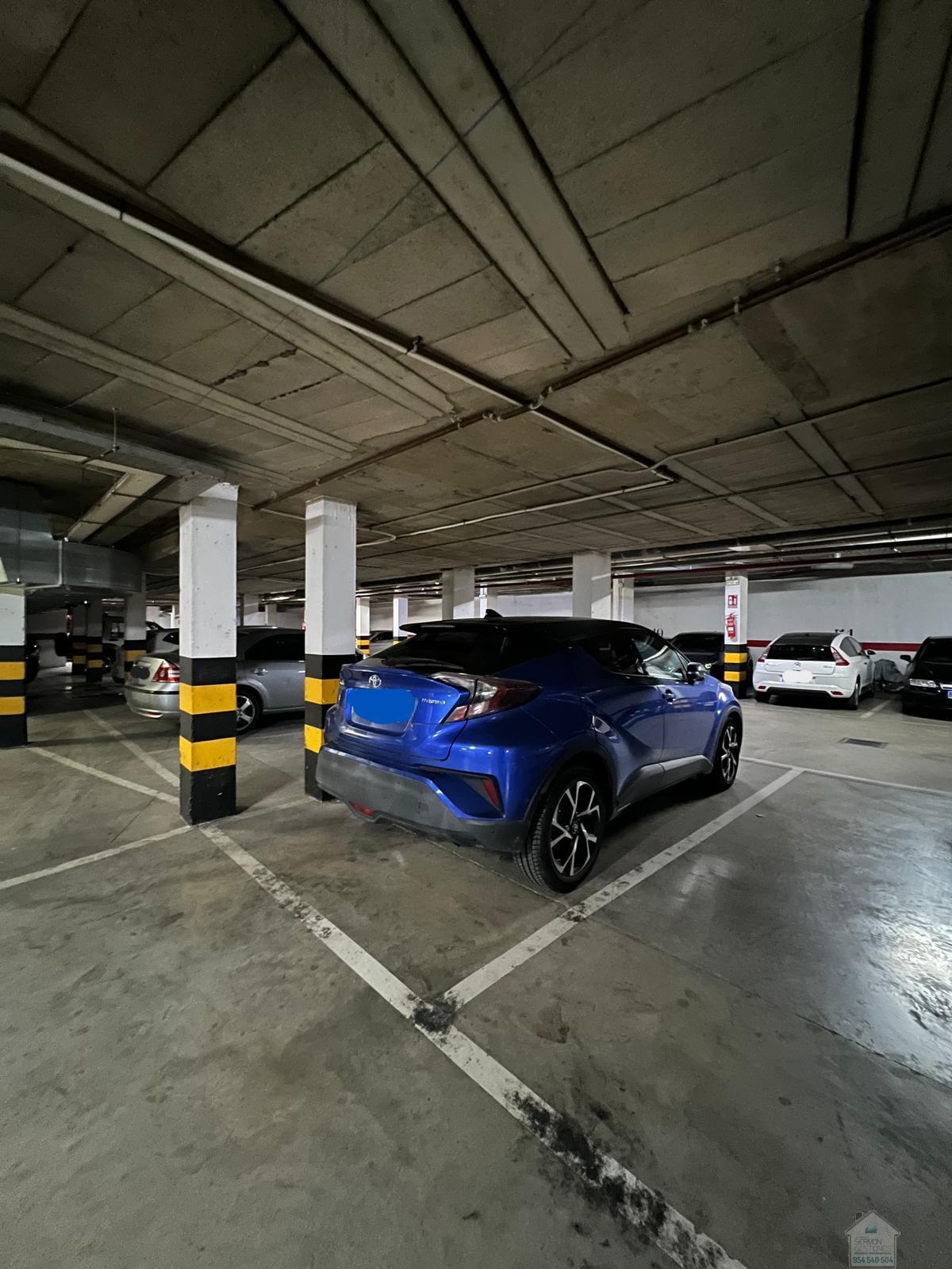 For sale of garage in Gines
