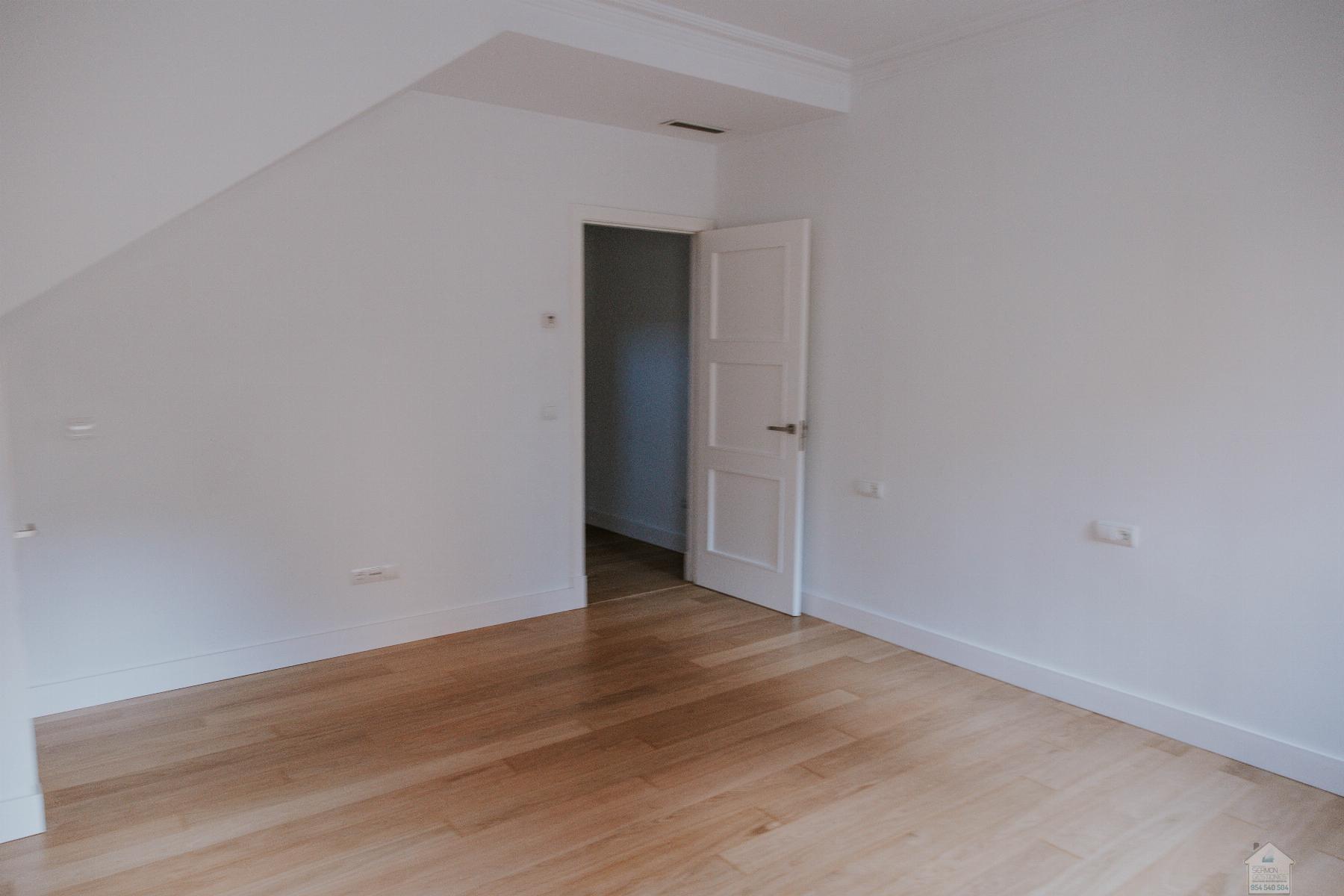 For rent of flat in Sevilla