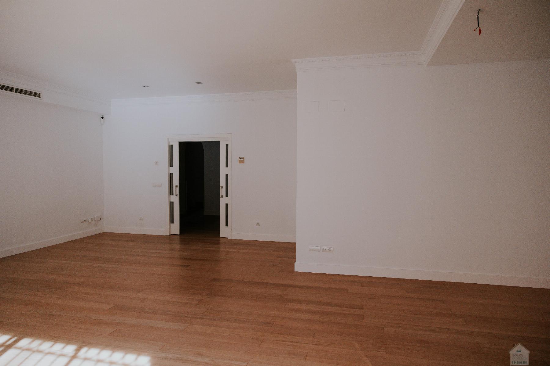 For rent of flat in Sevilla