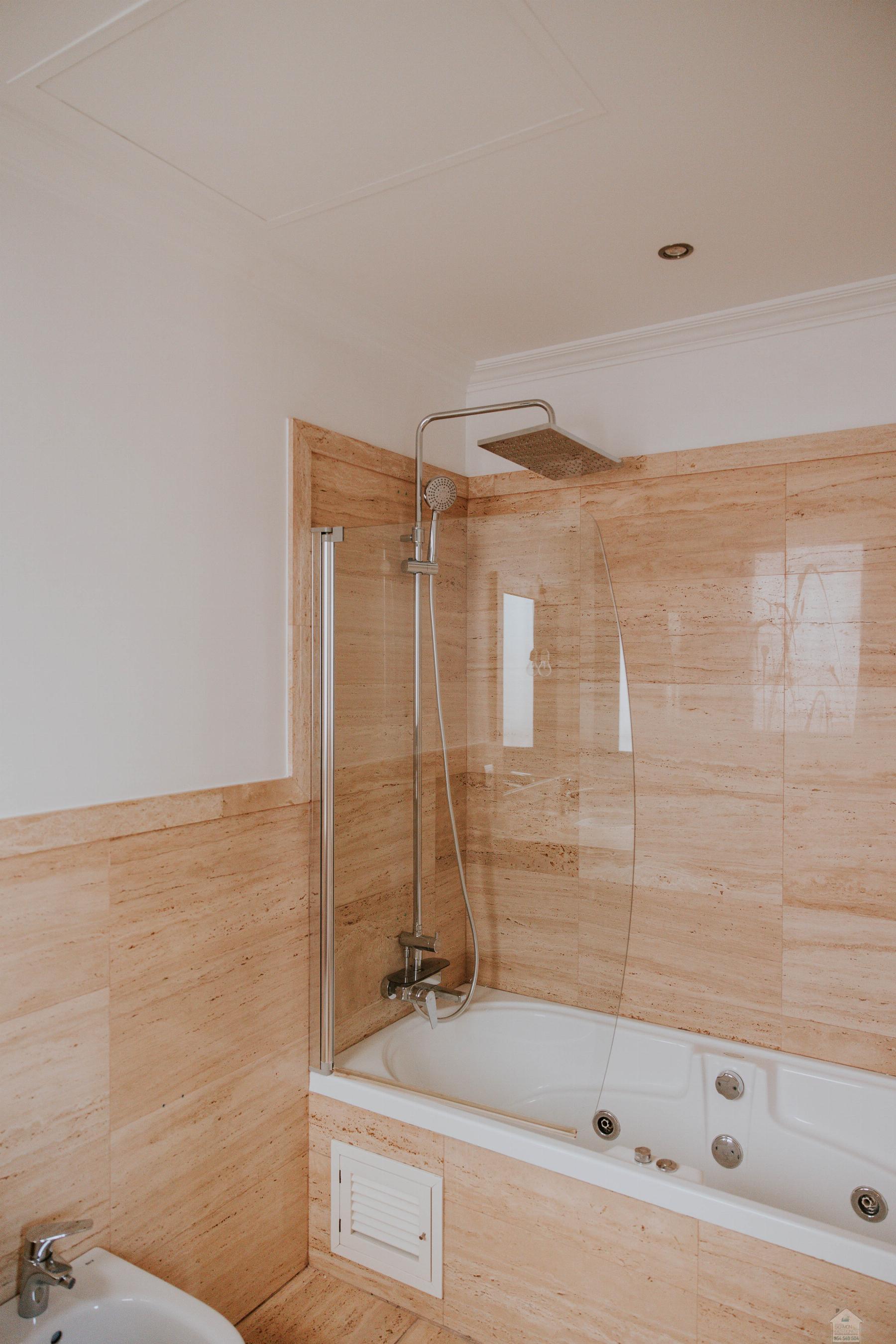 For rent of flat in Sevilla
