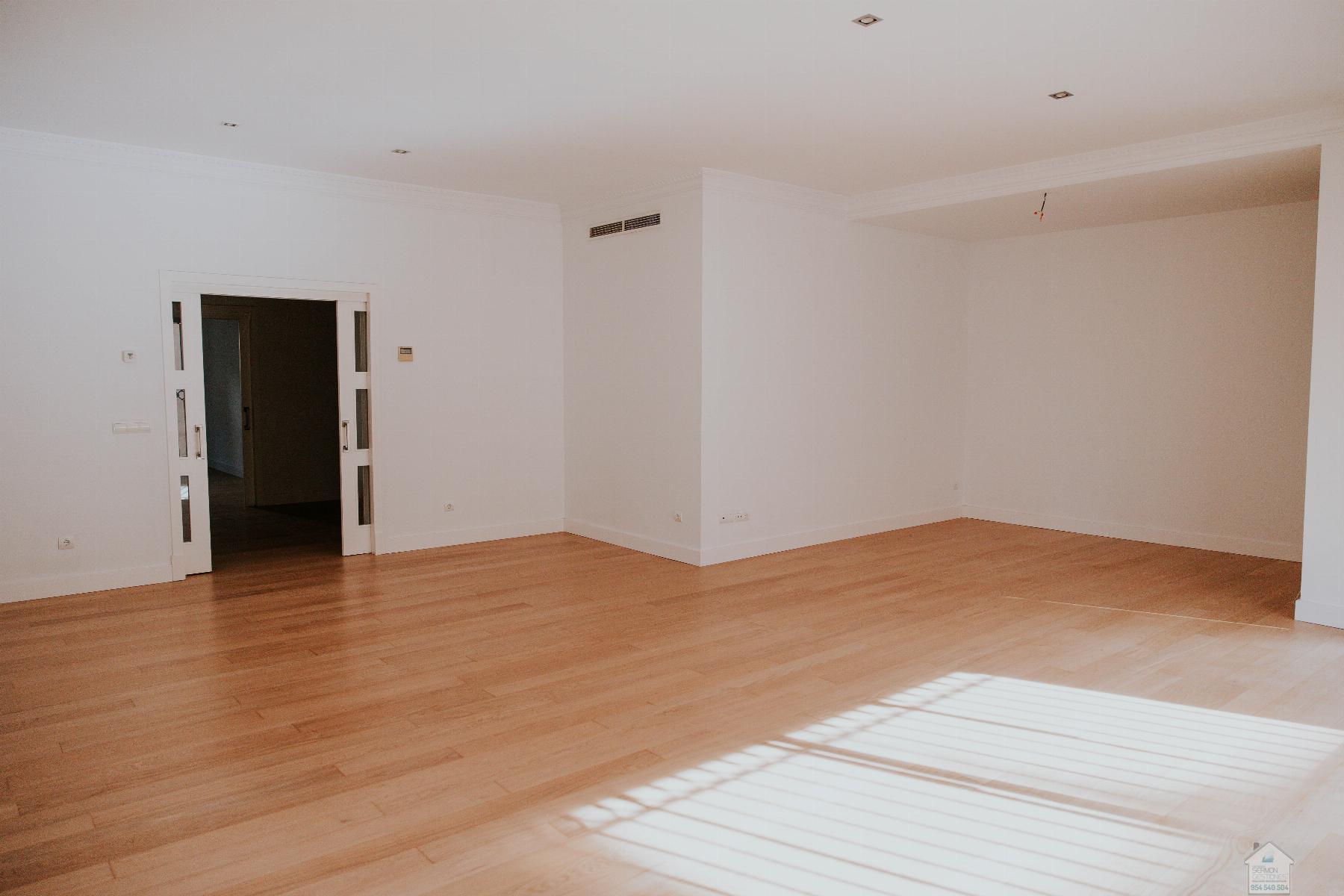 For rent of flat in Sevilla