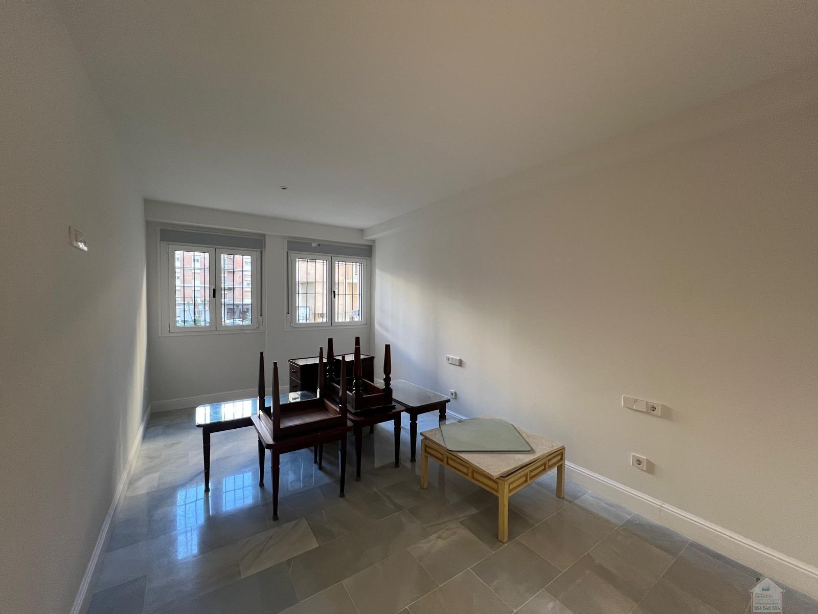 For sale of flat in Sevilla