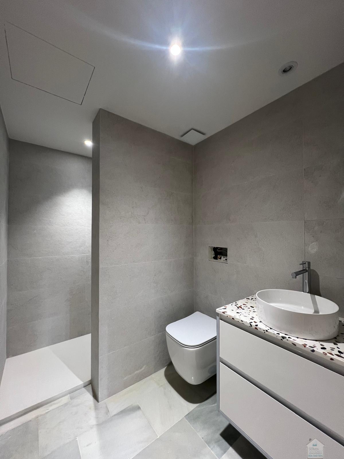 For sale of flat in Sevilla
