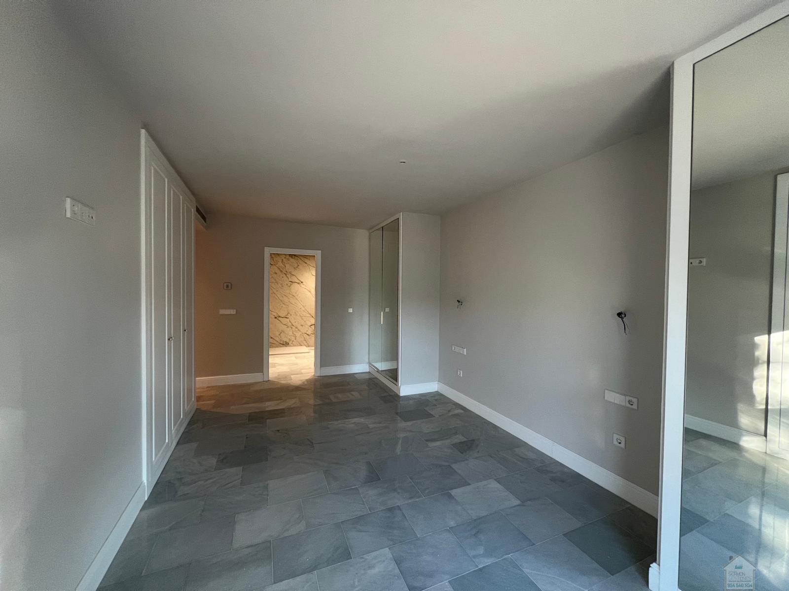 For sale of flat in Sevilla