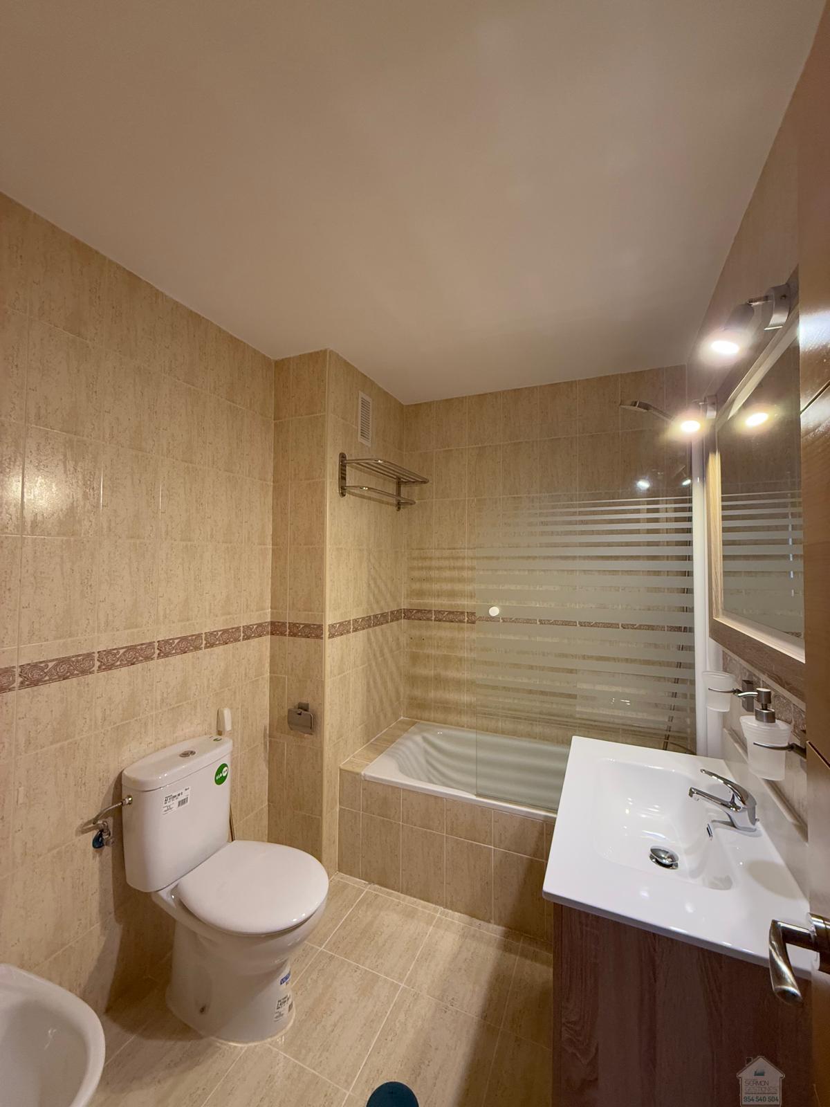 For rent of flat in Sevilla