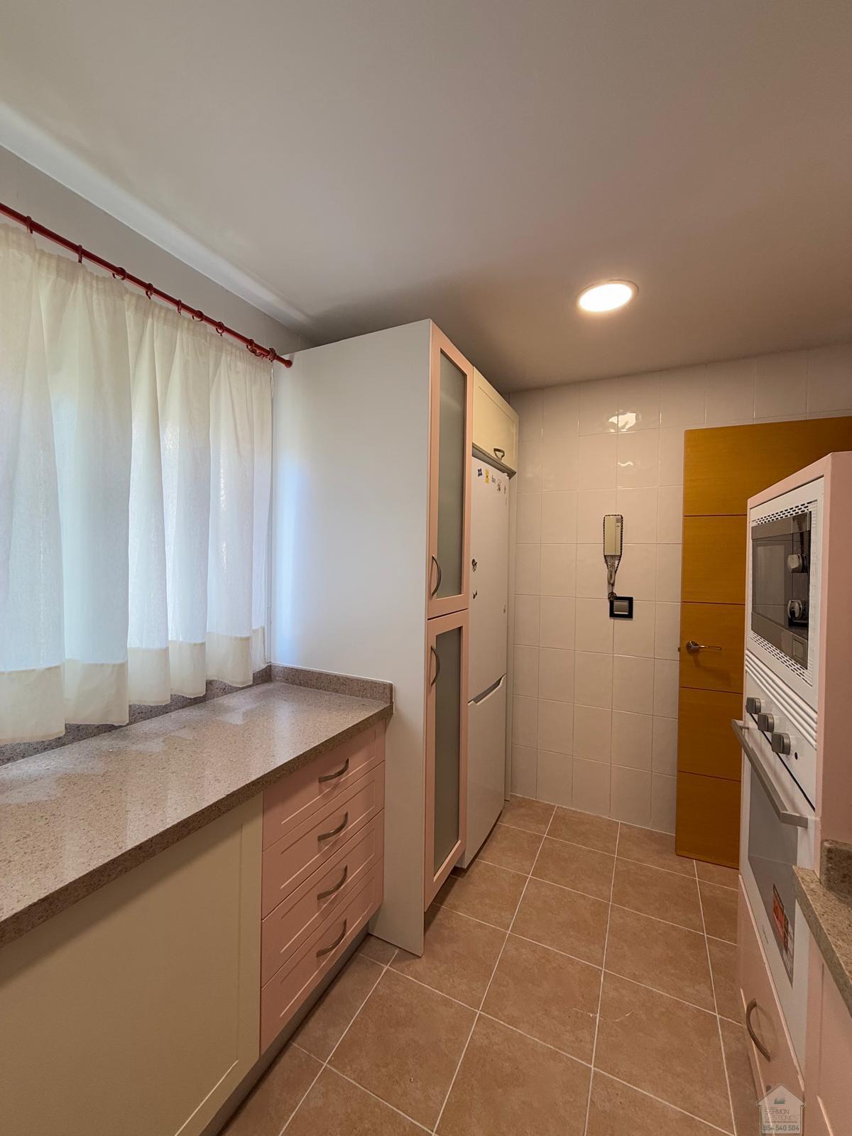 For rent of flat in Sevilla