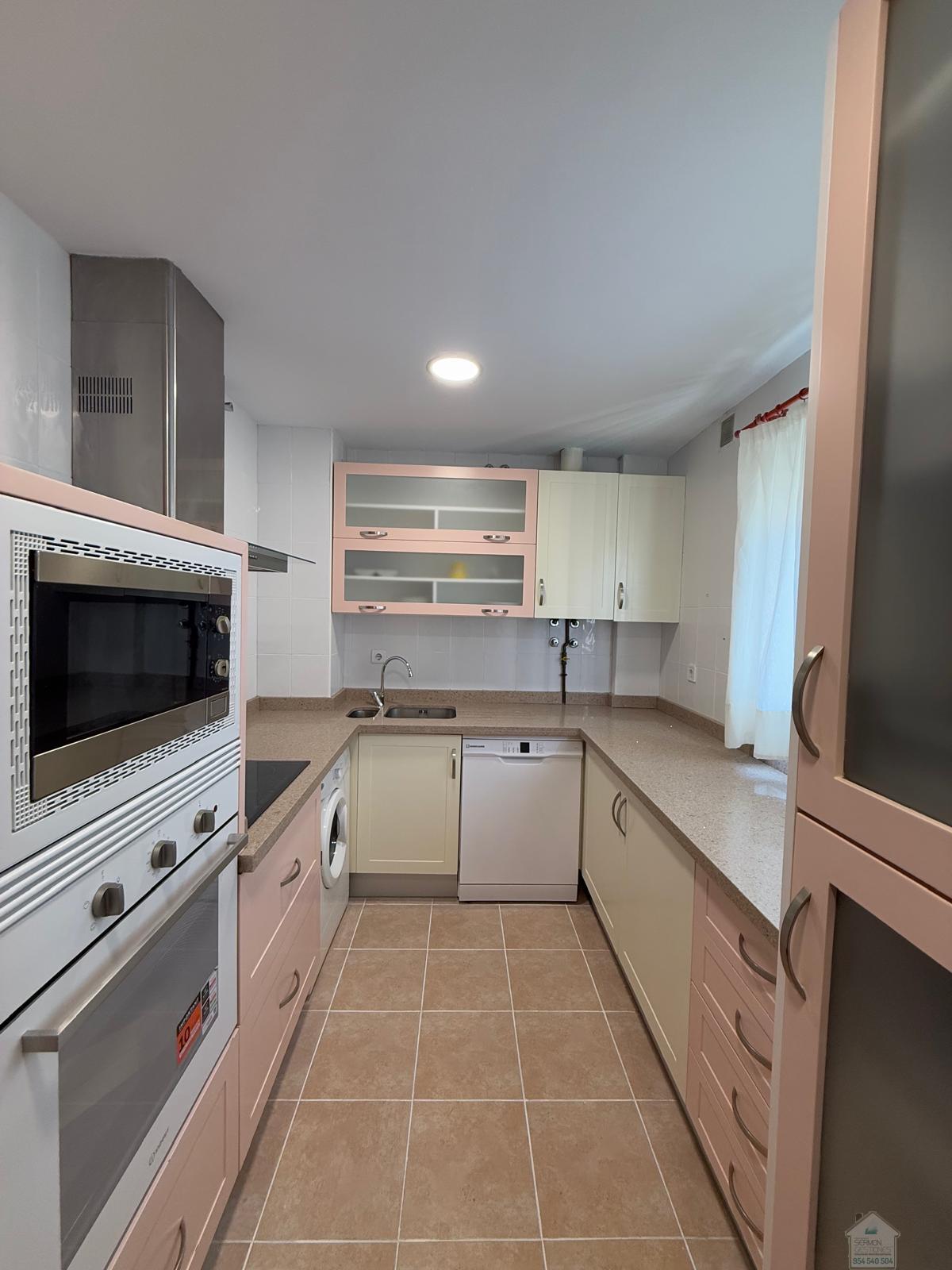 For rent of flat in Sevilla