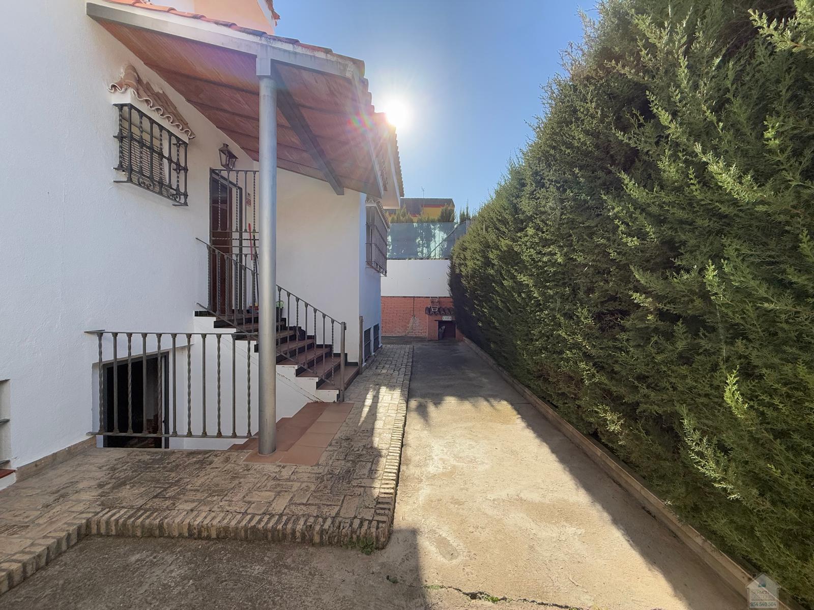 Venta de chalet en Gines