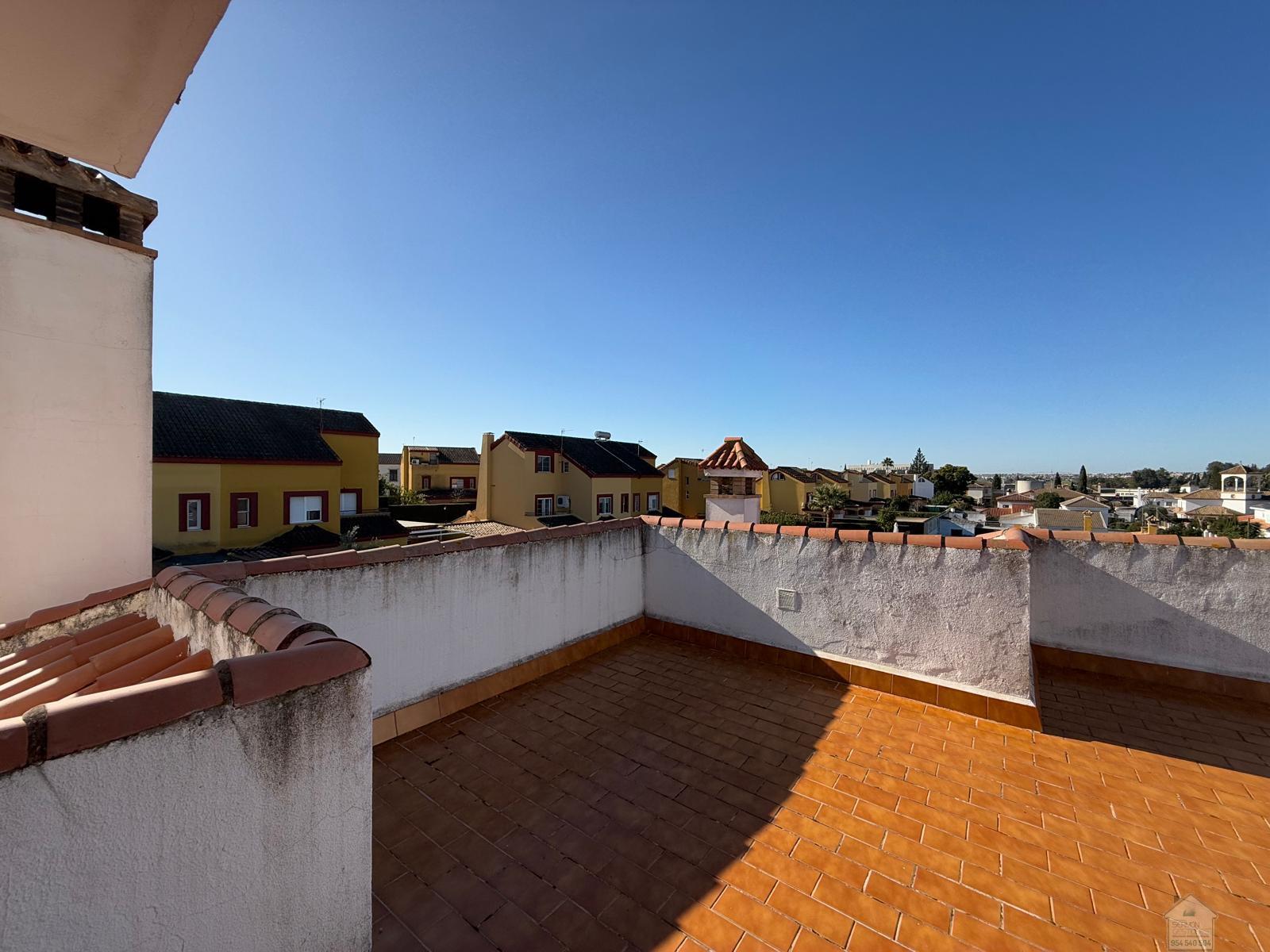 Venta de chalet en Gines
