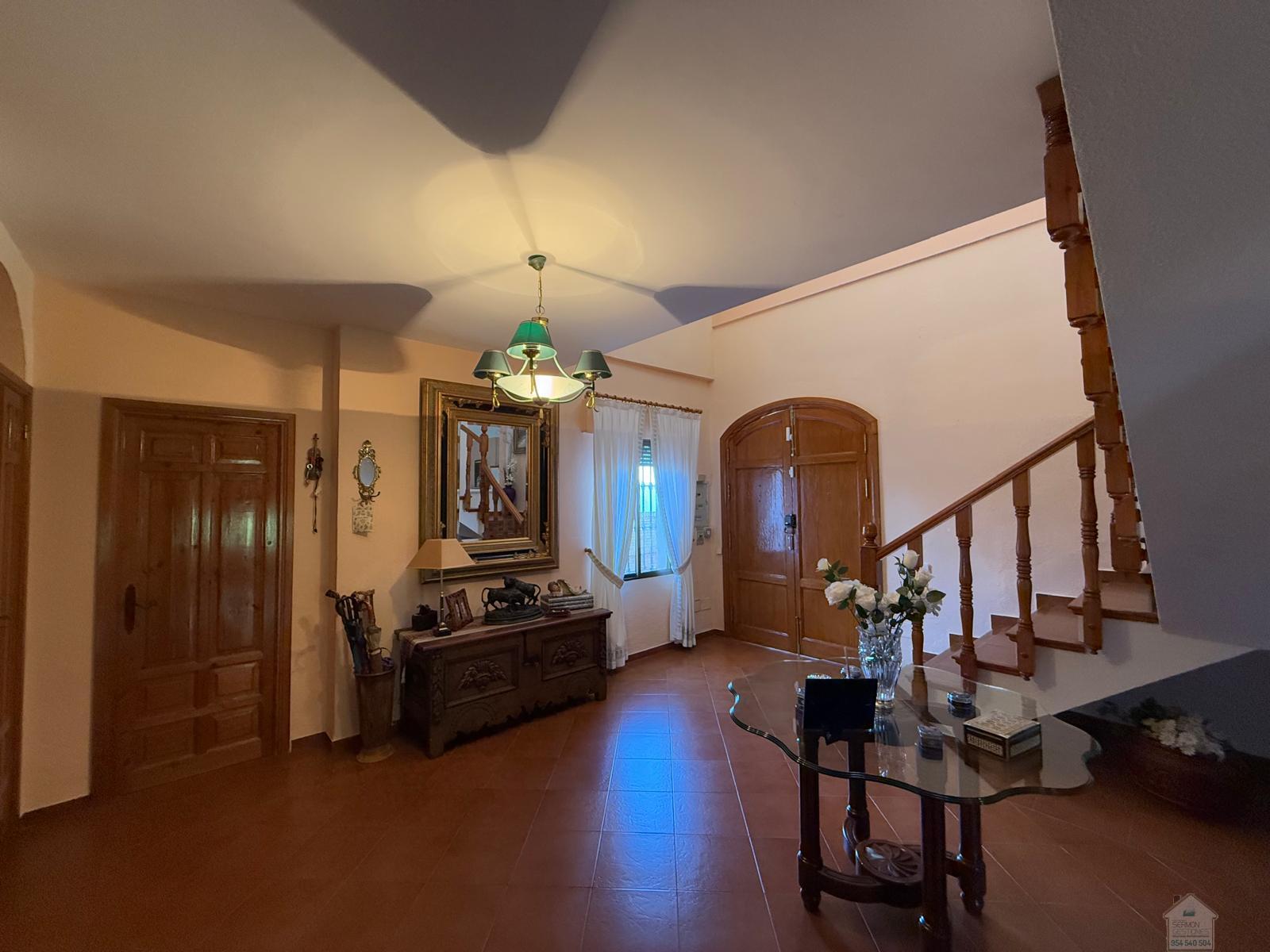 Venta de chalet en Gines
