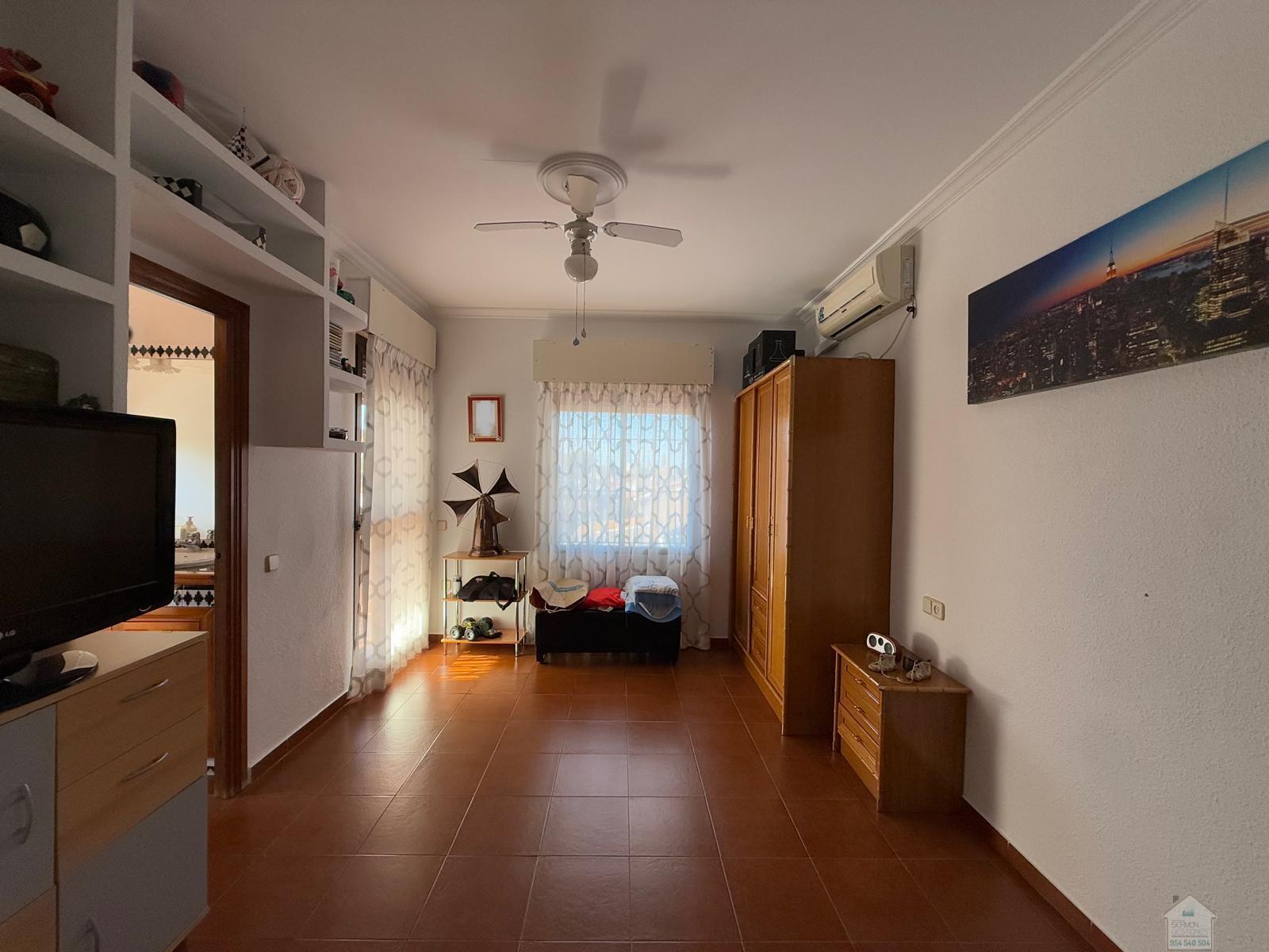 Venta de chalet en Gines