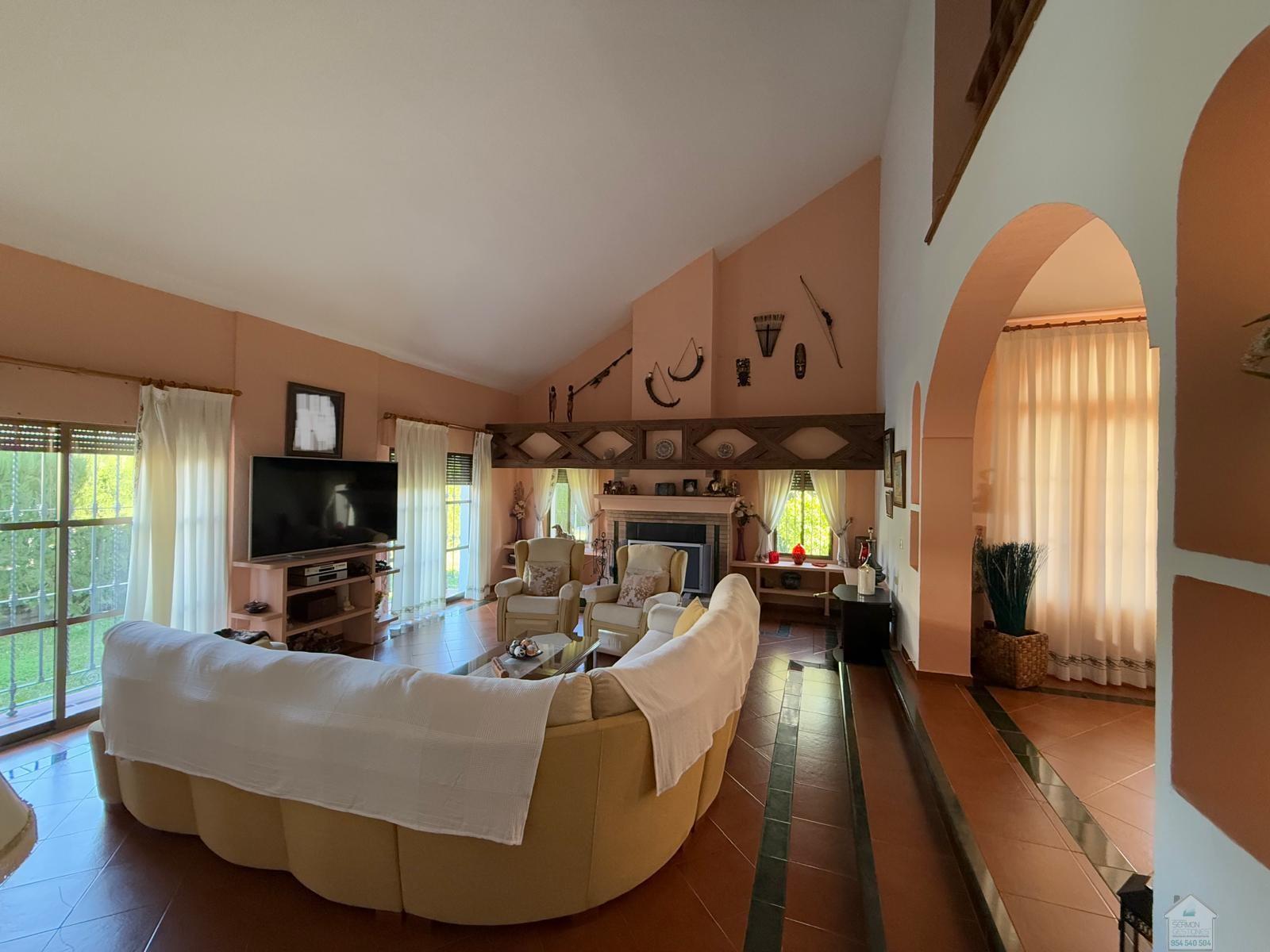 Venta de chalet en Gines