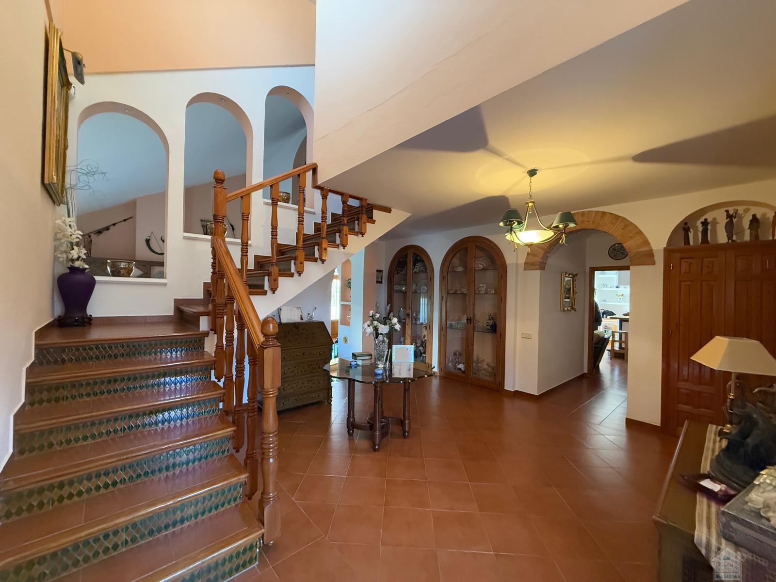 Venta de chalet en Gines