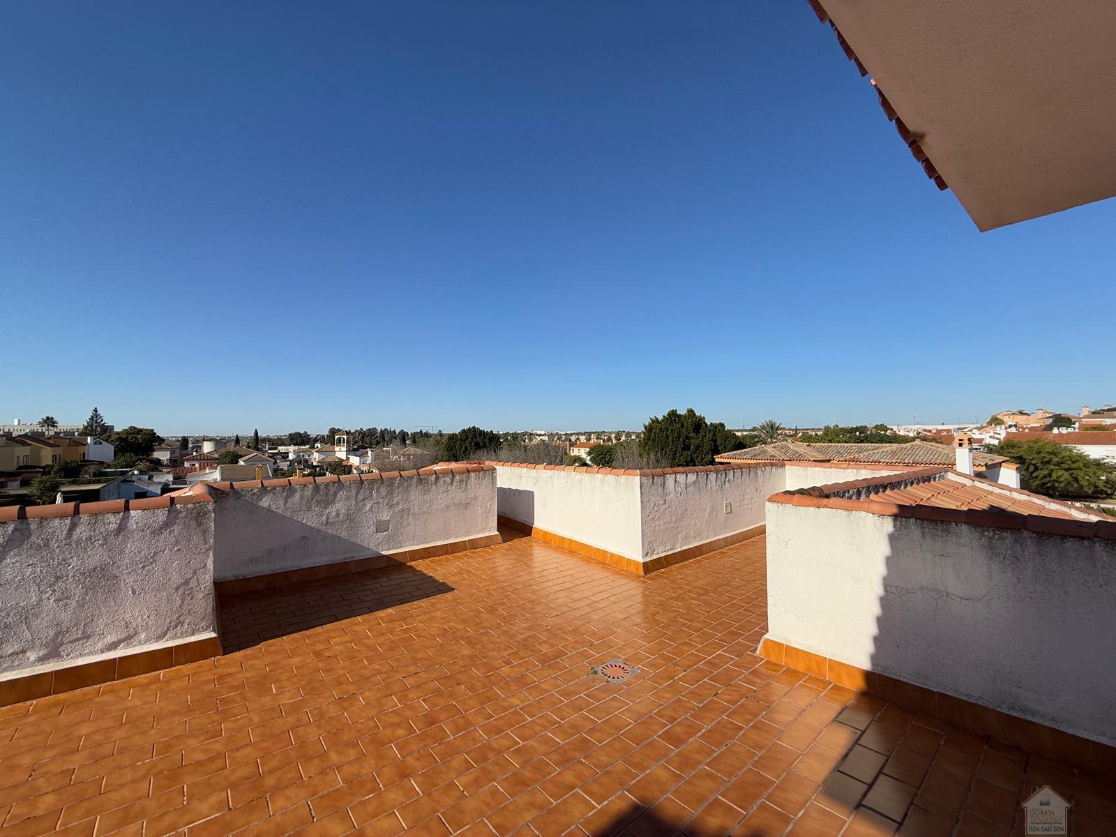 Venta de chalet en Gines