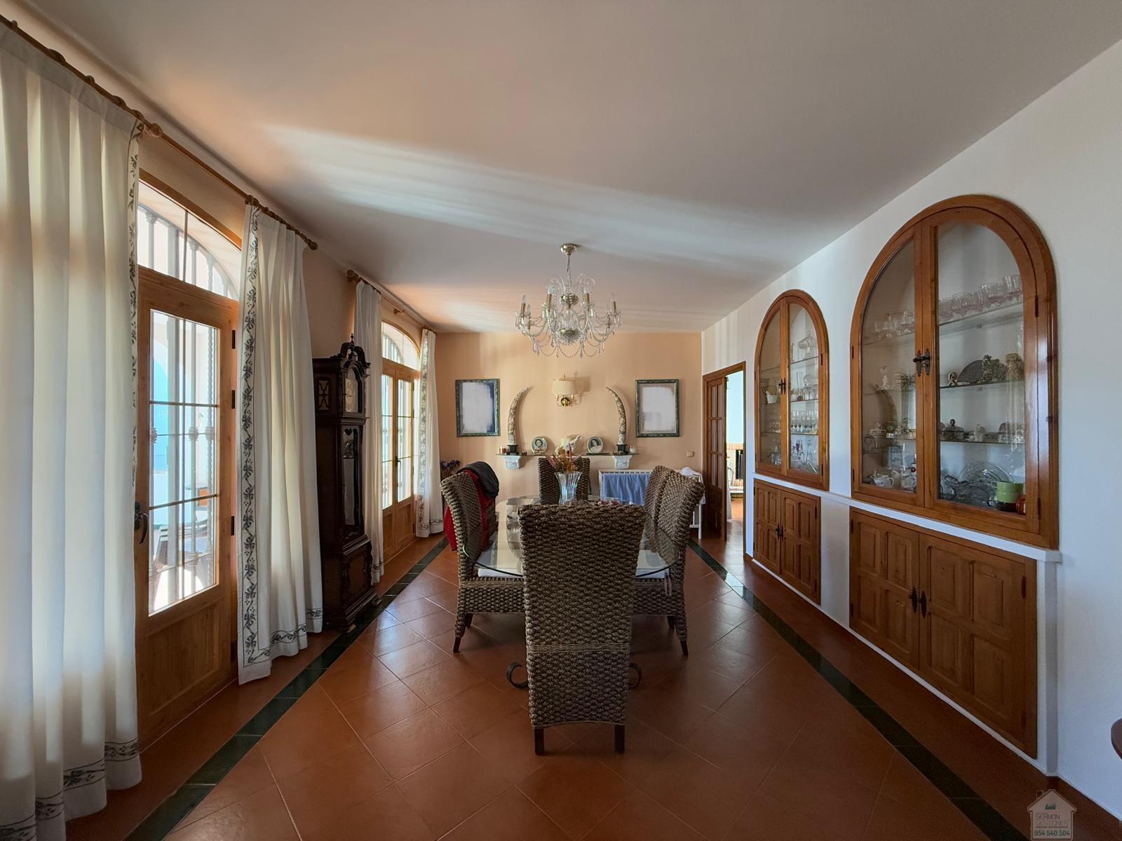 Venta de chalet en Gines