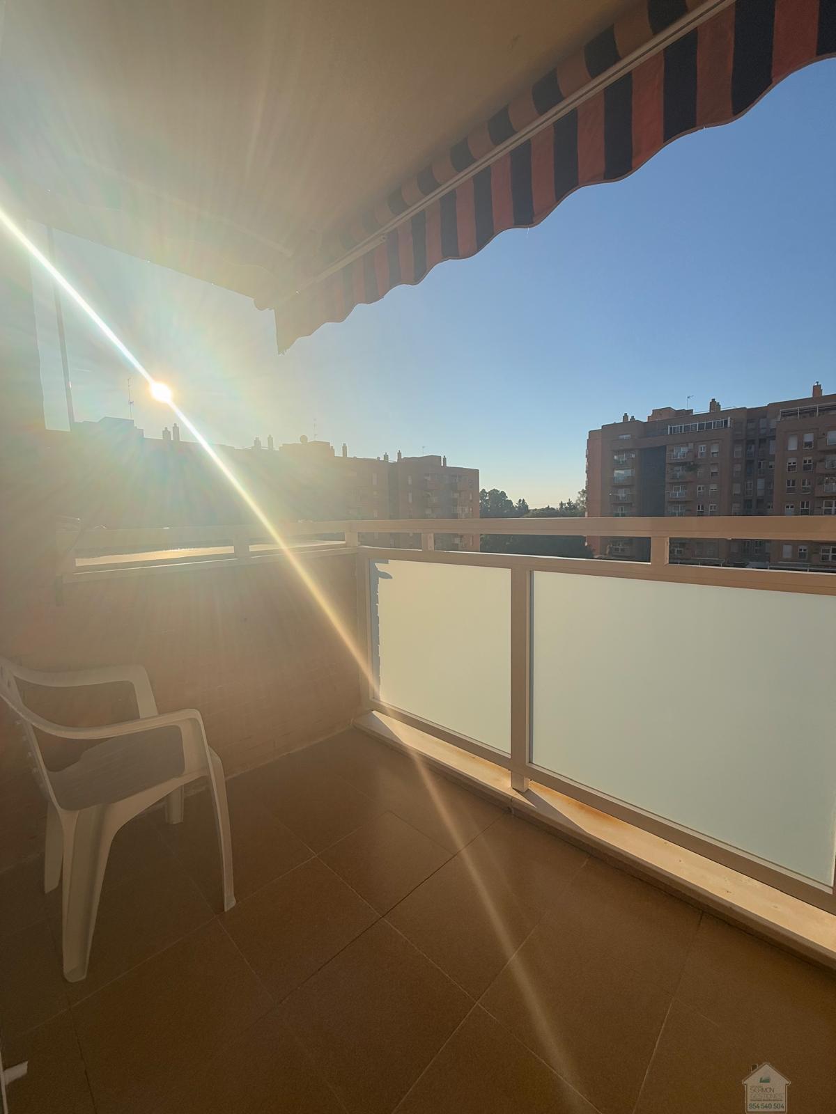 For sale of flat in Sevilla