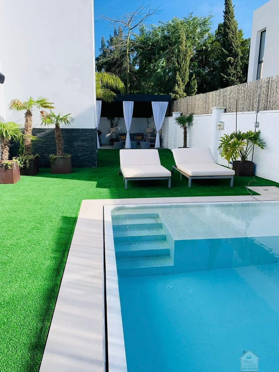 For sale of chalet in Dos Hermanas