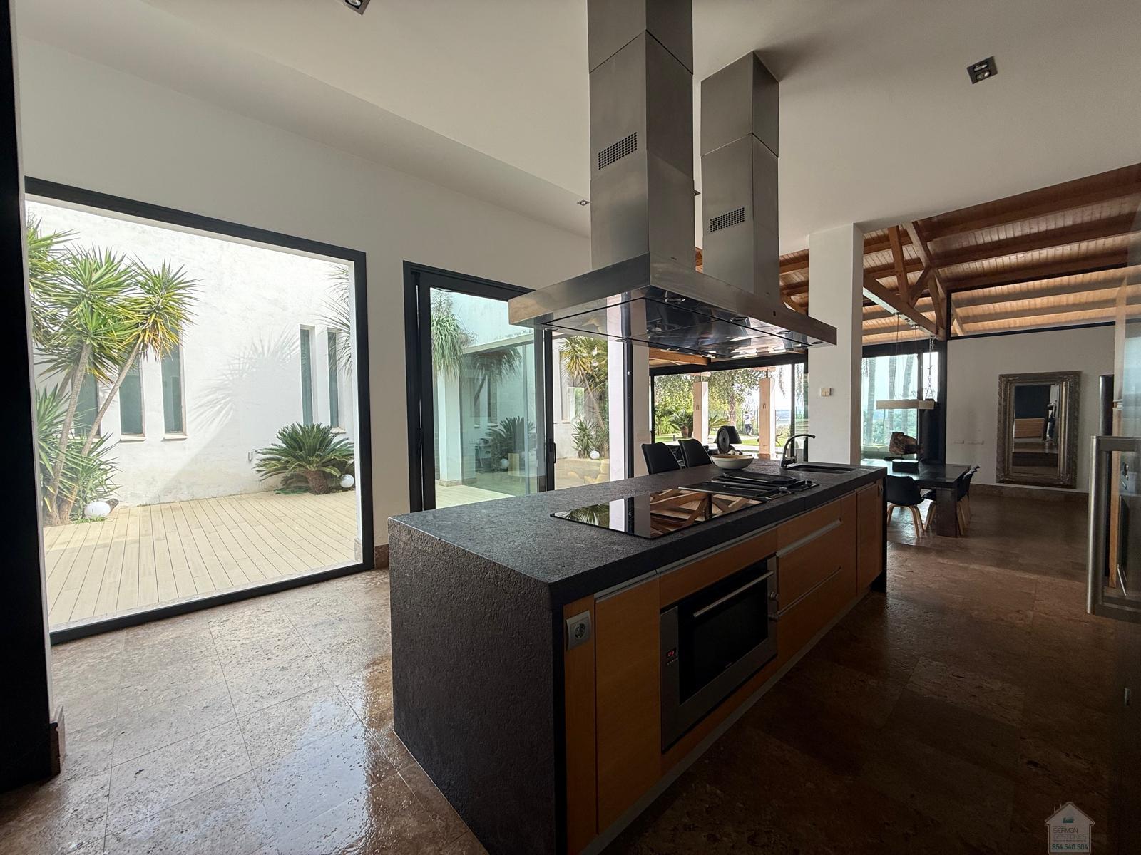 For sale of chalet in Gelves