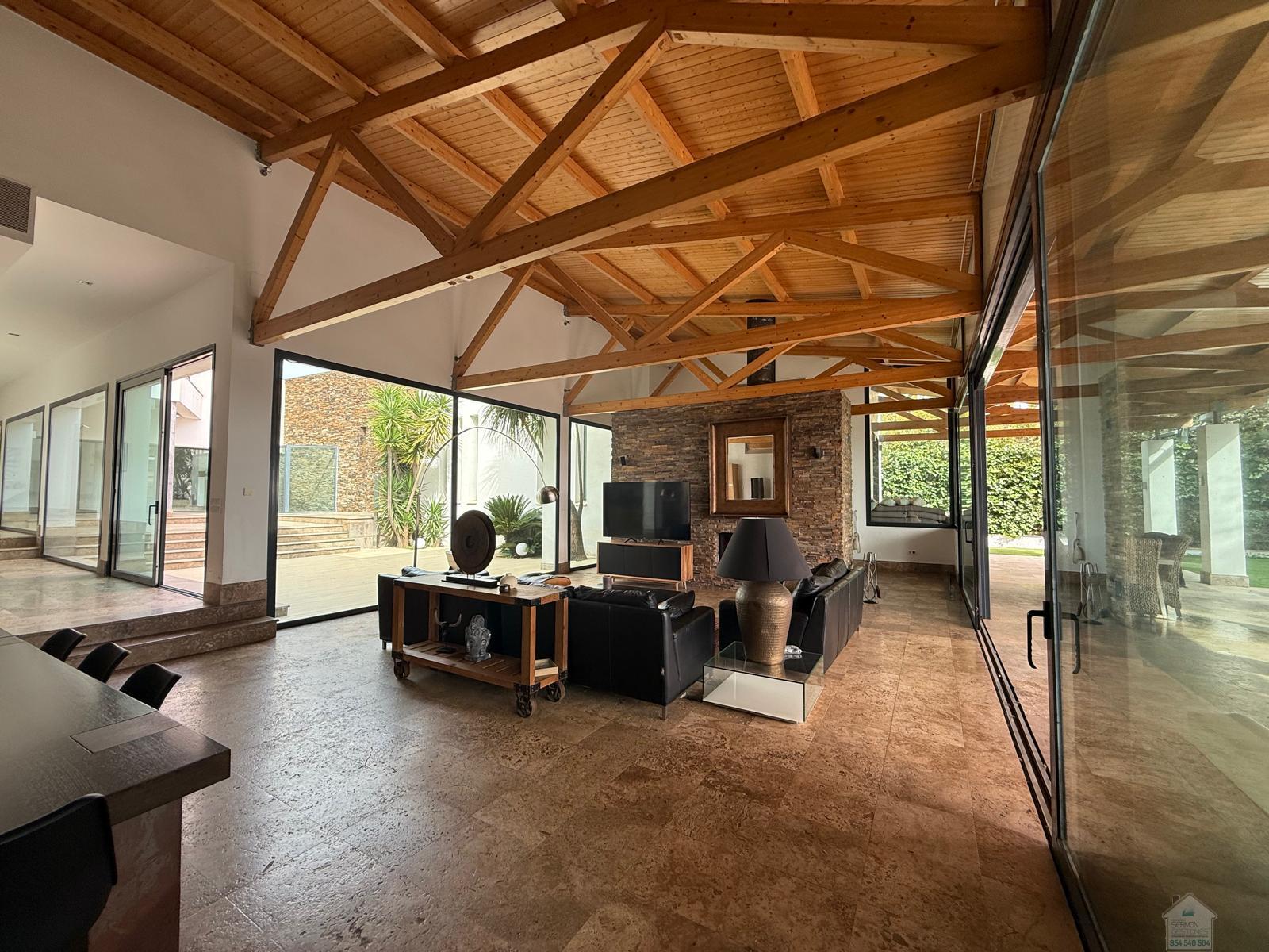 For sale of chalet in Gelves