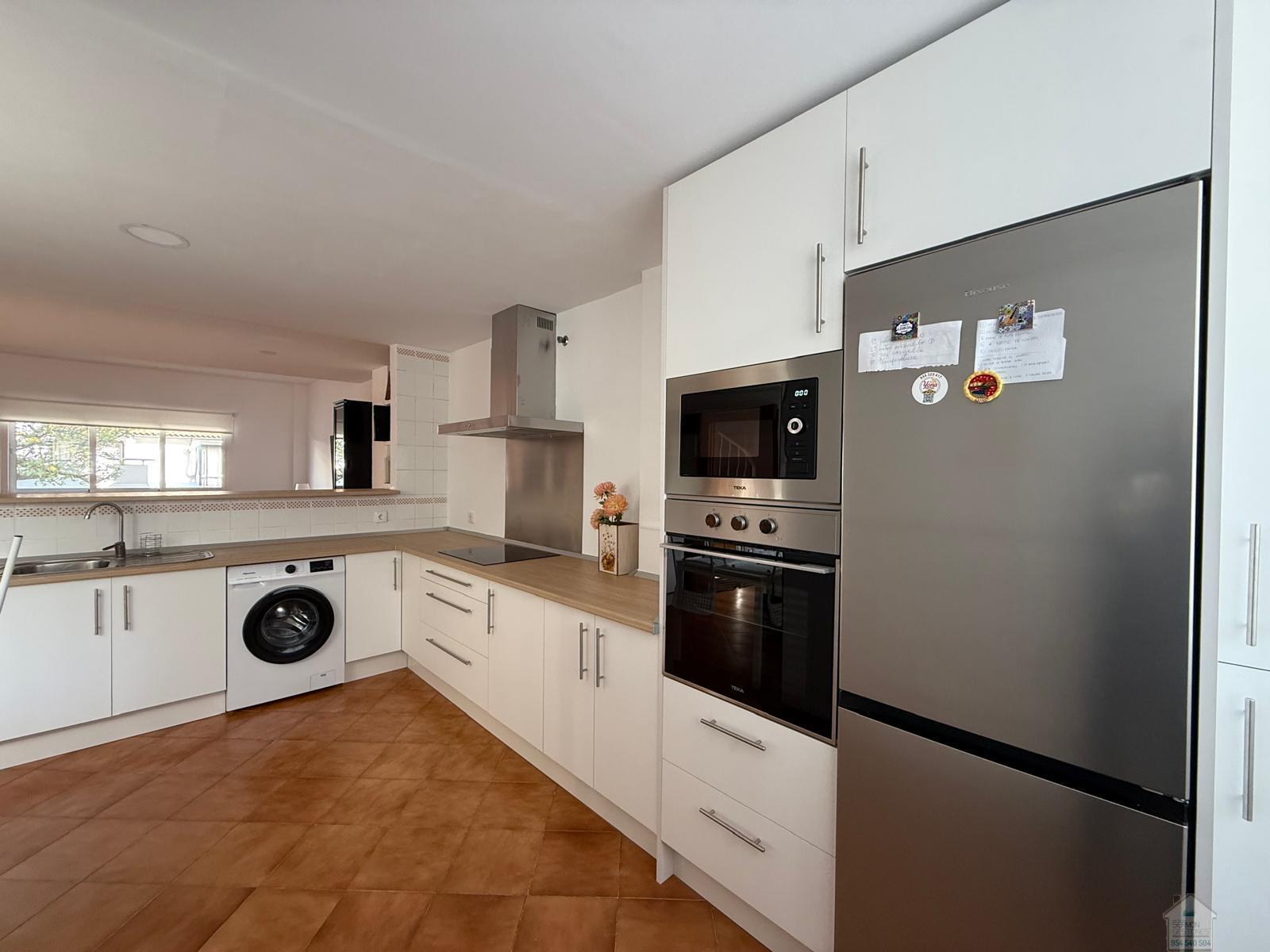 For rent of house in Dos Hermanas