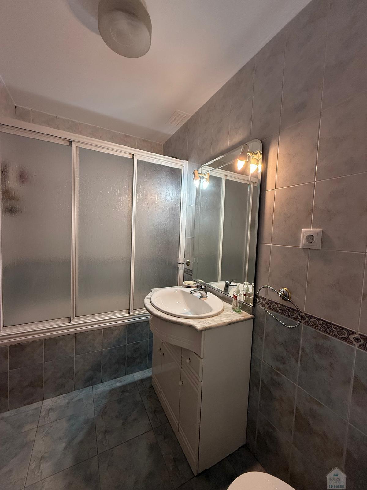 For rent of house in Dos Hermanas