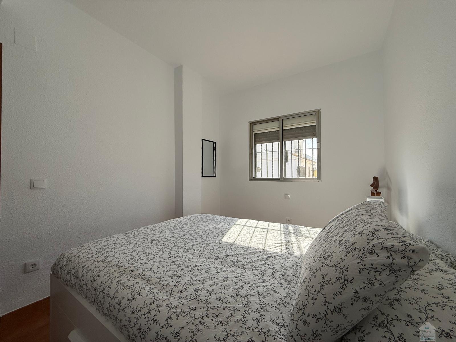 For rent of house in Dos Hermanas