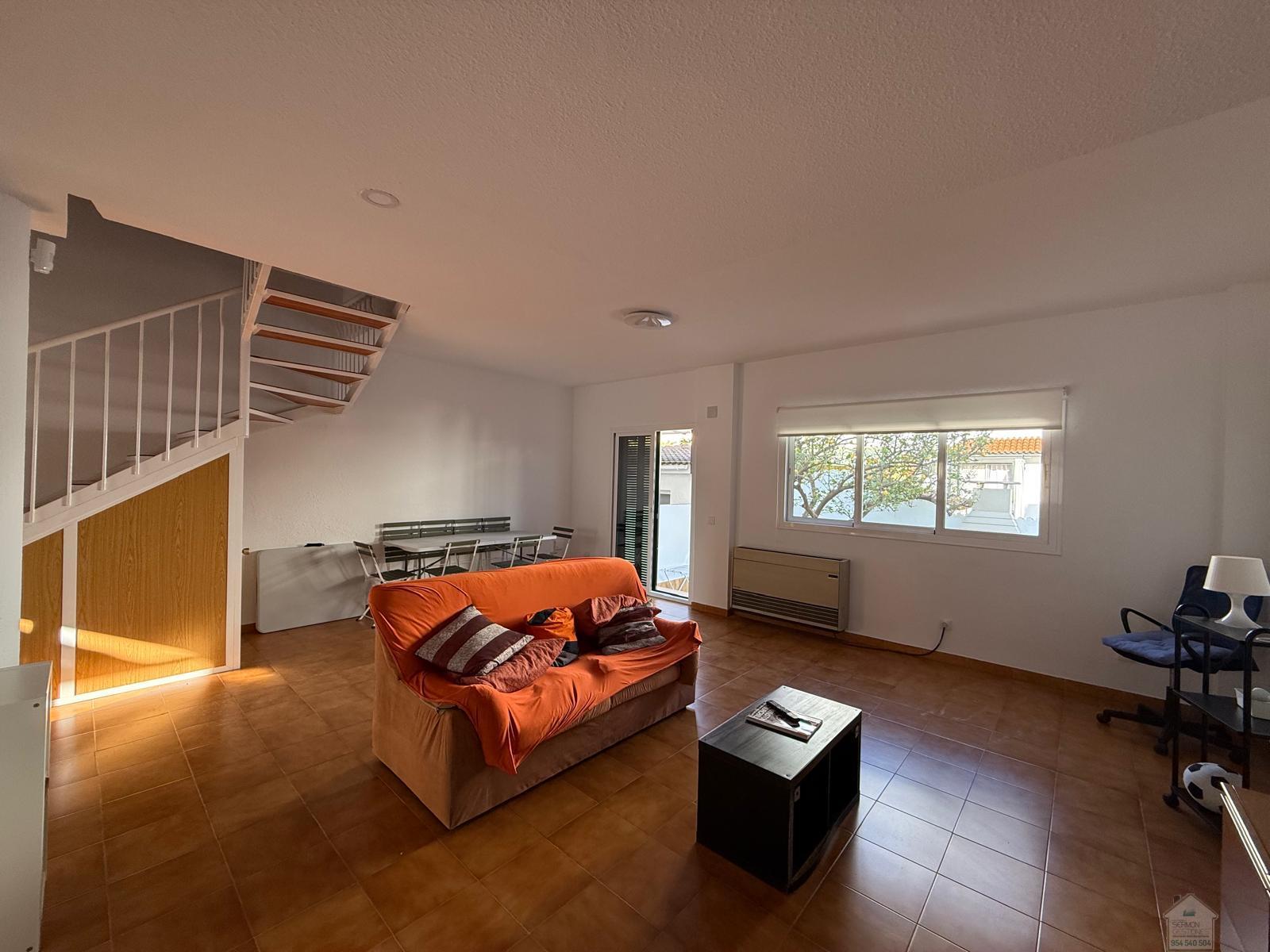 For rent of house in Dos Hermanas