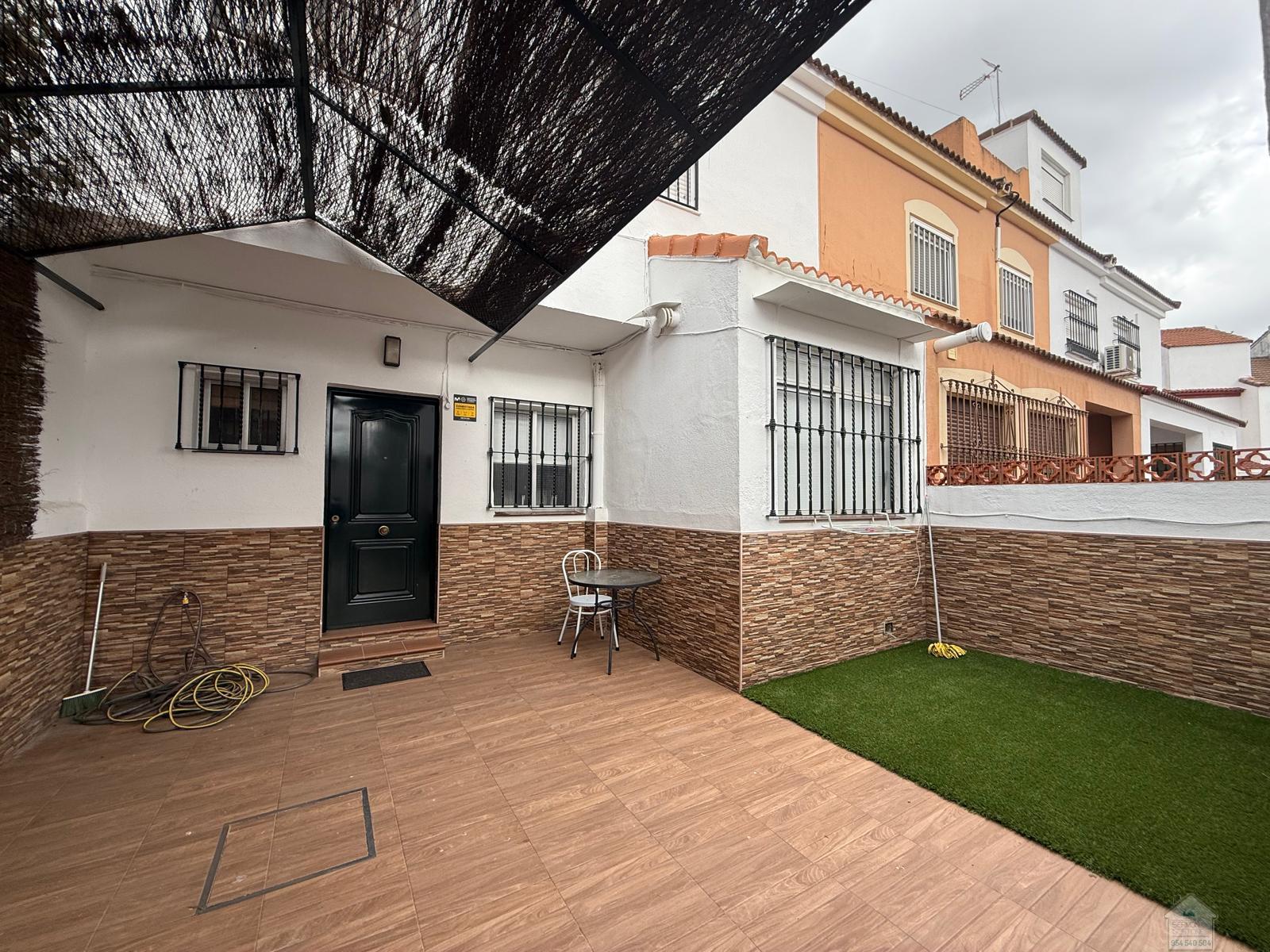 For rent of house in Dos Hermanas