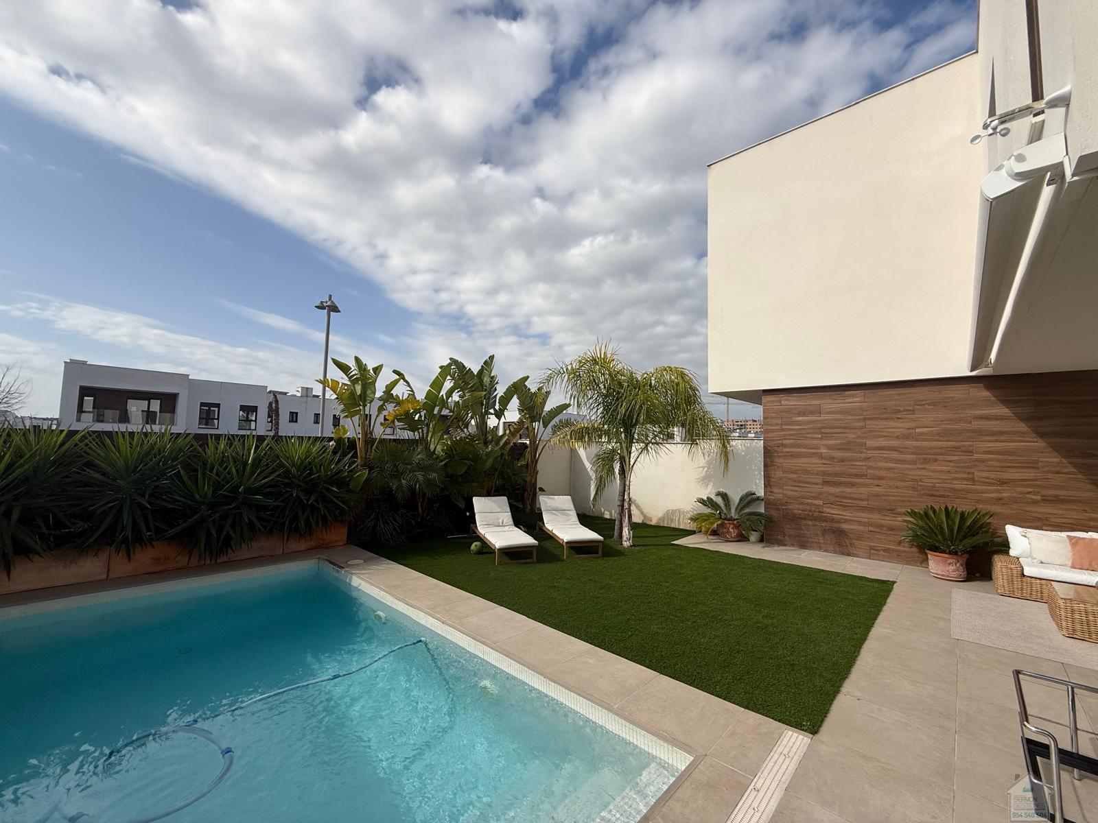 Venta de chalet en Dos Hermanas