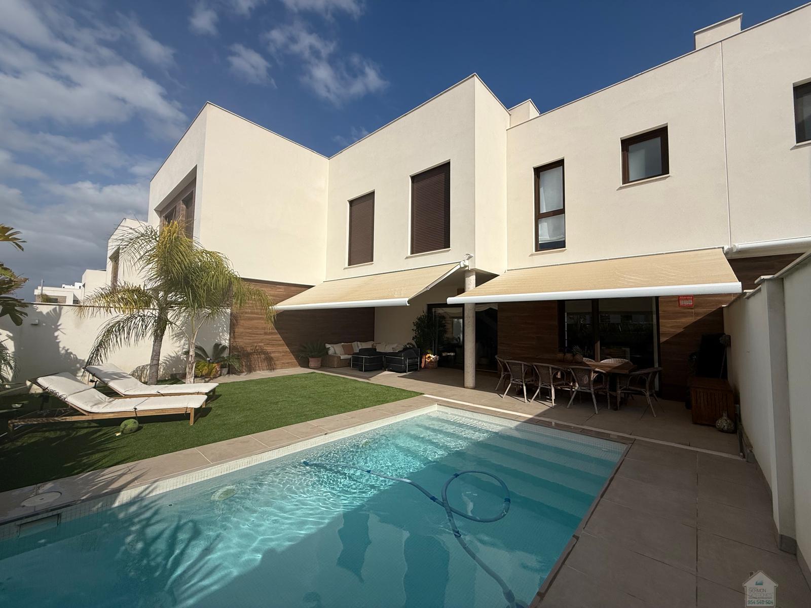 Venta de chalet en Dos Hermanas