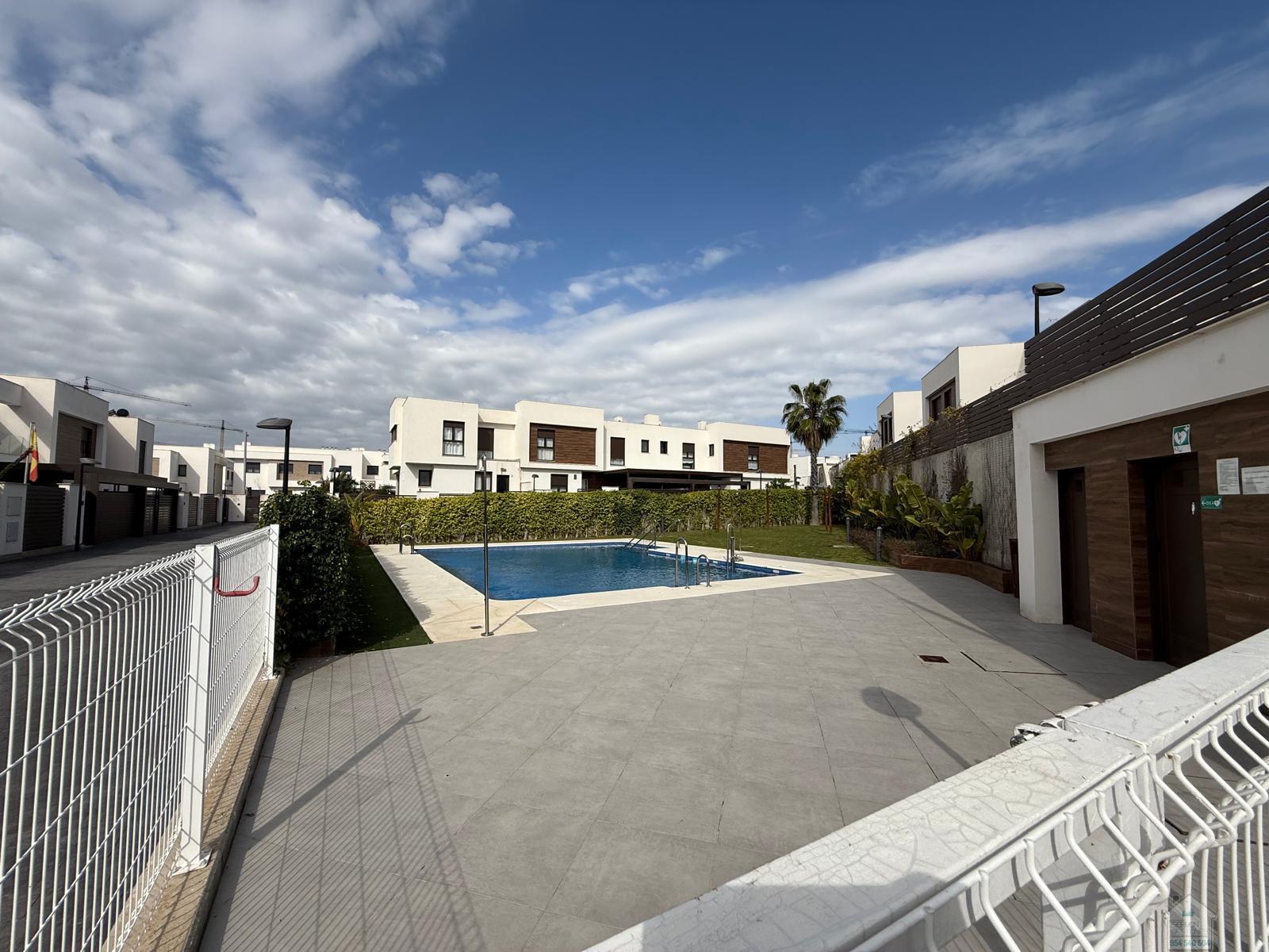 Venta de chalet en Dos Hermanas