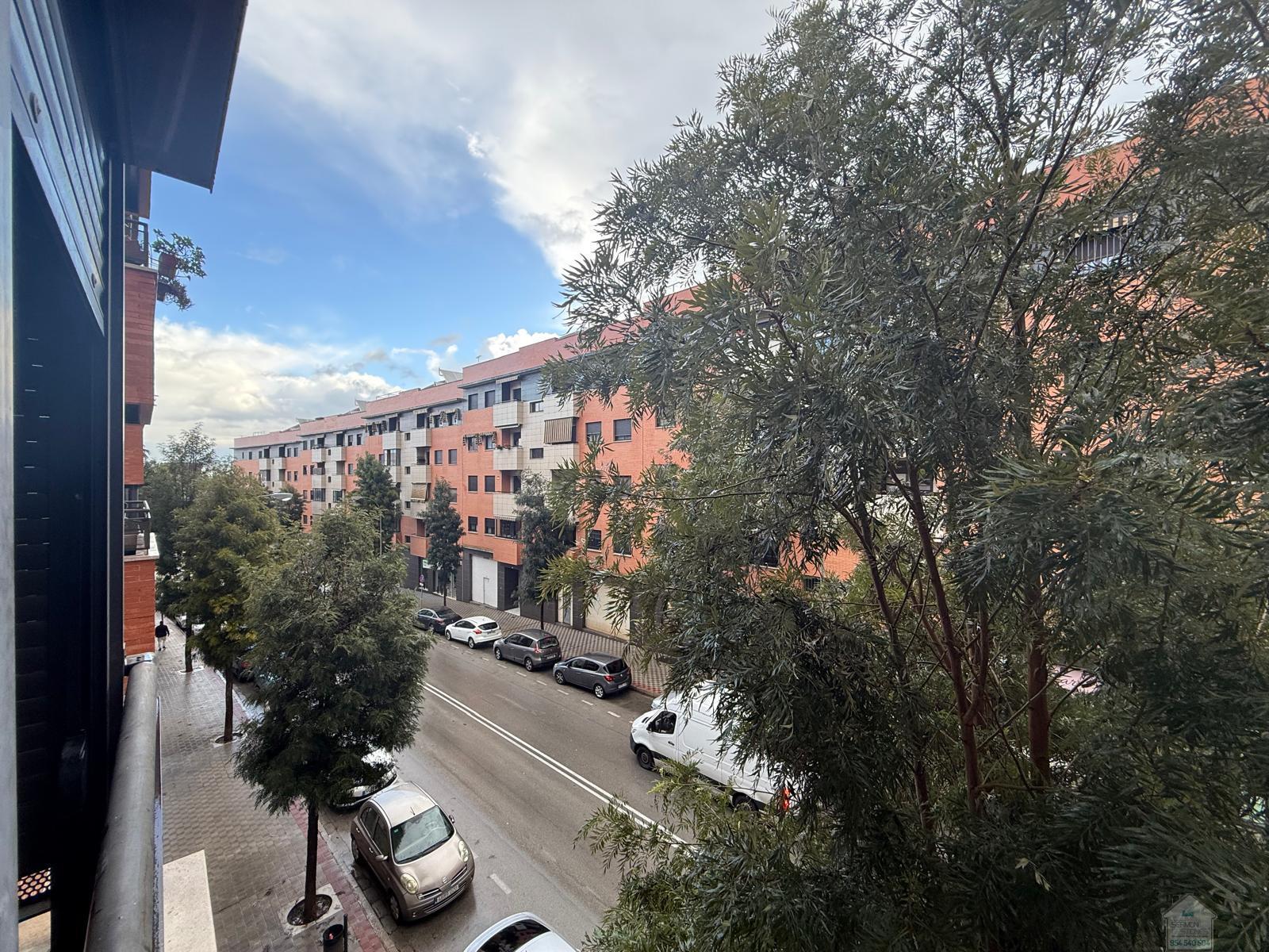 For rent of flat in Dos Hermanas
