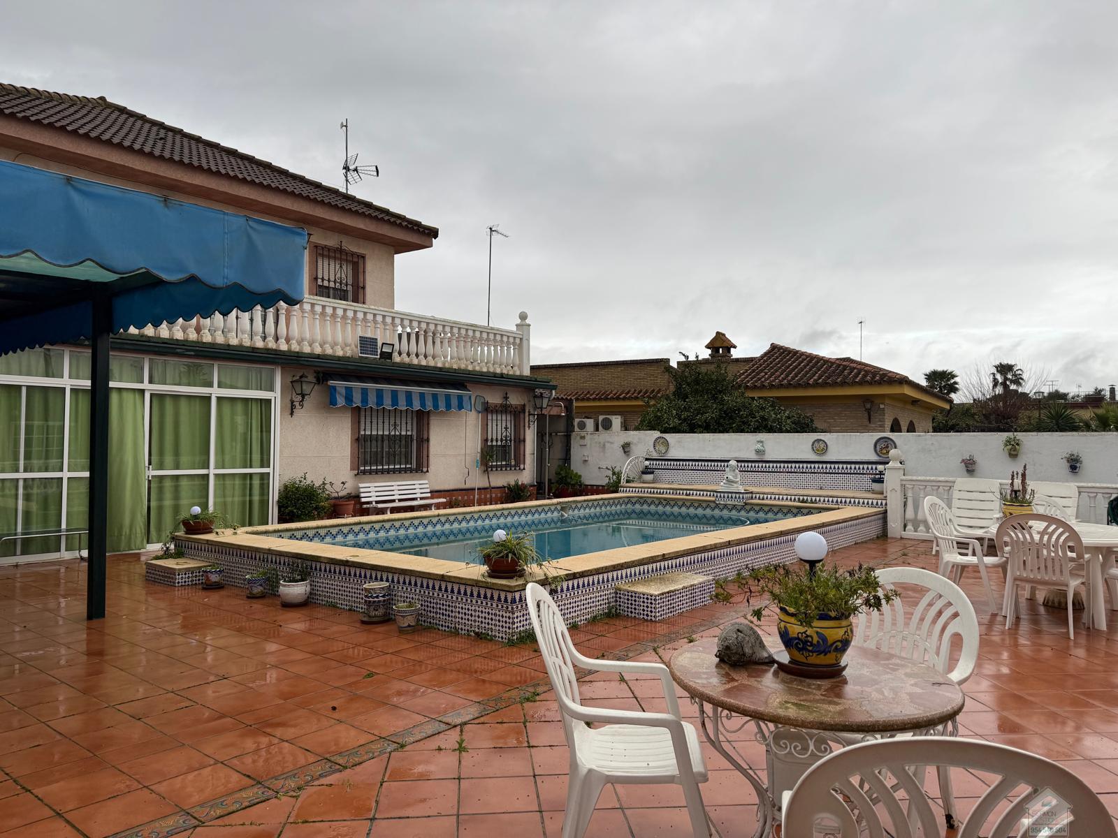 For rent of chalet in Alcalá de Guadaíra